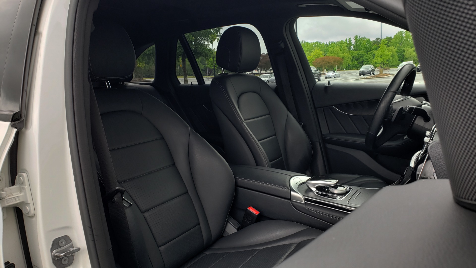 Used 2018 Mercedes-Benz GLC 300 4MATIC PREMIUM / NAV / BURMESTER SND / PANO-ROOF / REARVIEW for sale Sold at Formula Imports in Charlotte NC 28227 65