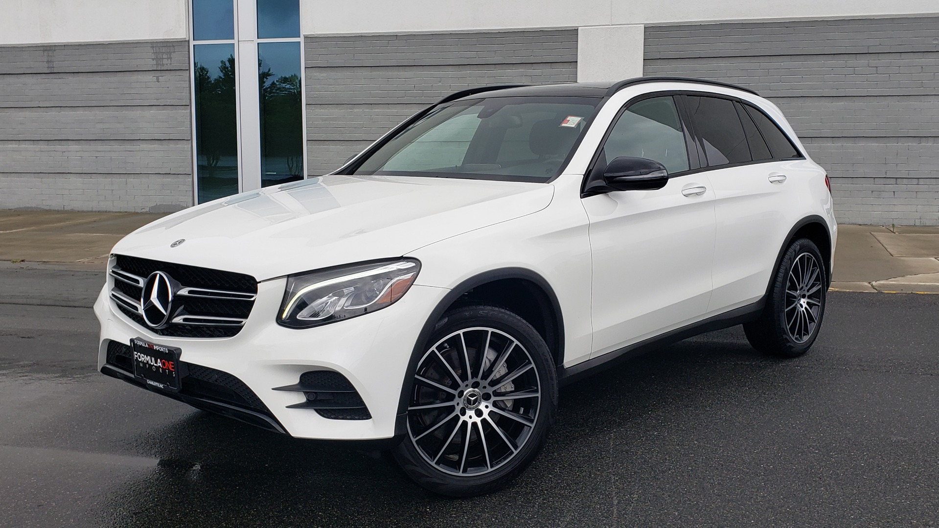 Used 2018 Mercedes-Benz GLC 300 4MATIC PREMIUM / NAV / BURMESTER SND / PANO-ROOF / REARVIEW for sale Sold at Formula Imports in Charlotte NC 28227 1