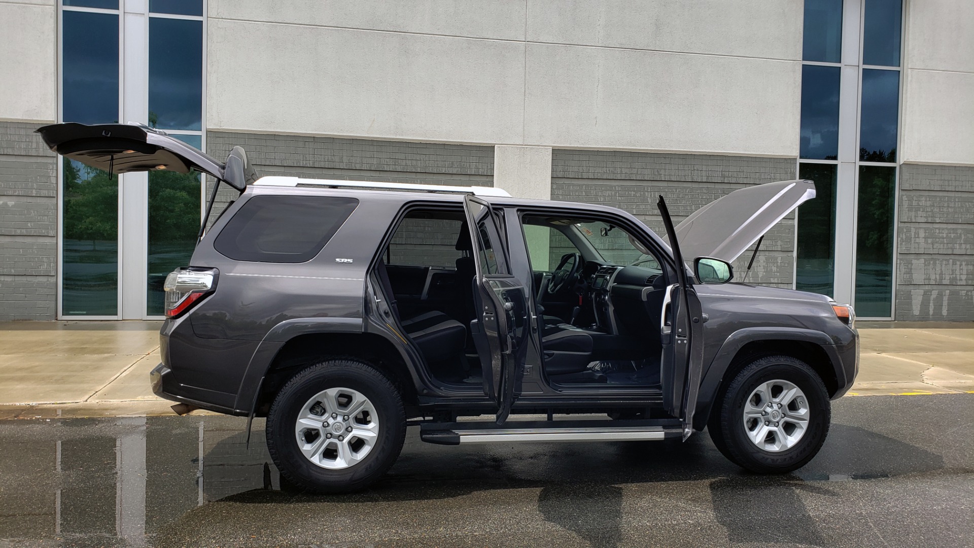 Used 2016 Toyota 4RUNNER 4X4 SR5 V6 / ENTUNE PREMIUM AUDIO W/NAVIGATION for sale Sold at Formula Imports in Charlotte NC 28227 12