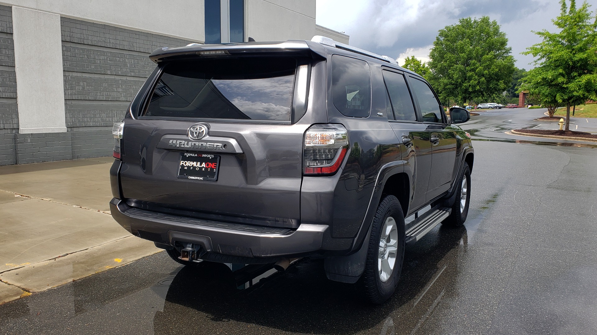 Used 2016 Toyota 4RUNNER 4X4 SR5 V6 / ENTUNE PREMIUM AUDIO W/NAVIGATION for sale Sold at Formula Imports in Charlotte NC 28227 2