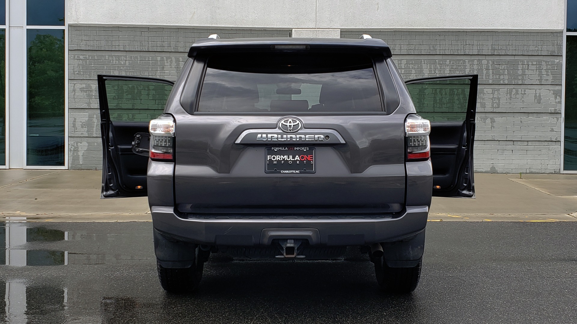 Used 2016 Toyota 4RUNNER 4X4 SR5 V6 / ENTUNE PREMIUM AUDIO W/NAVIGATION for sale Sold at Formula Imports in Charlotte NC 28227 31