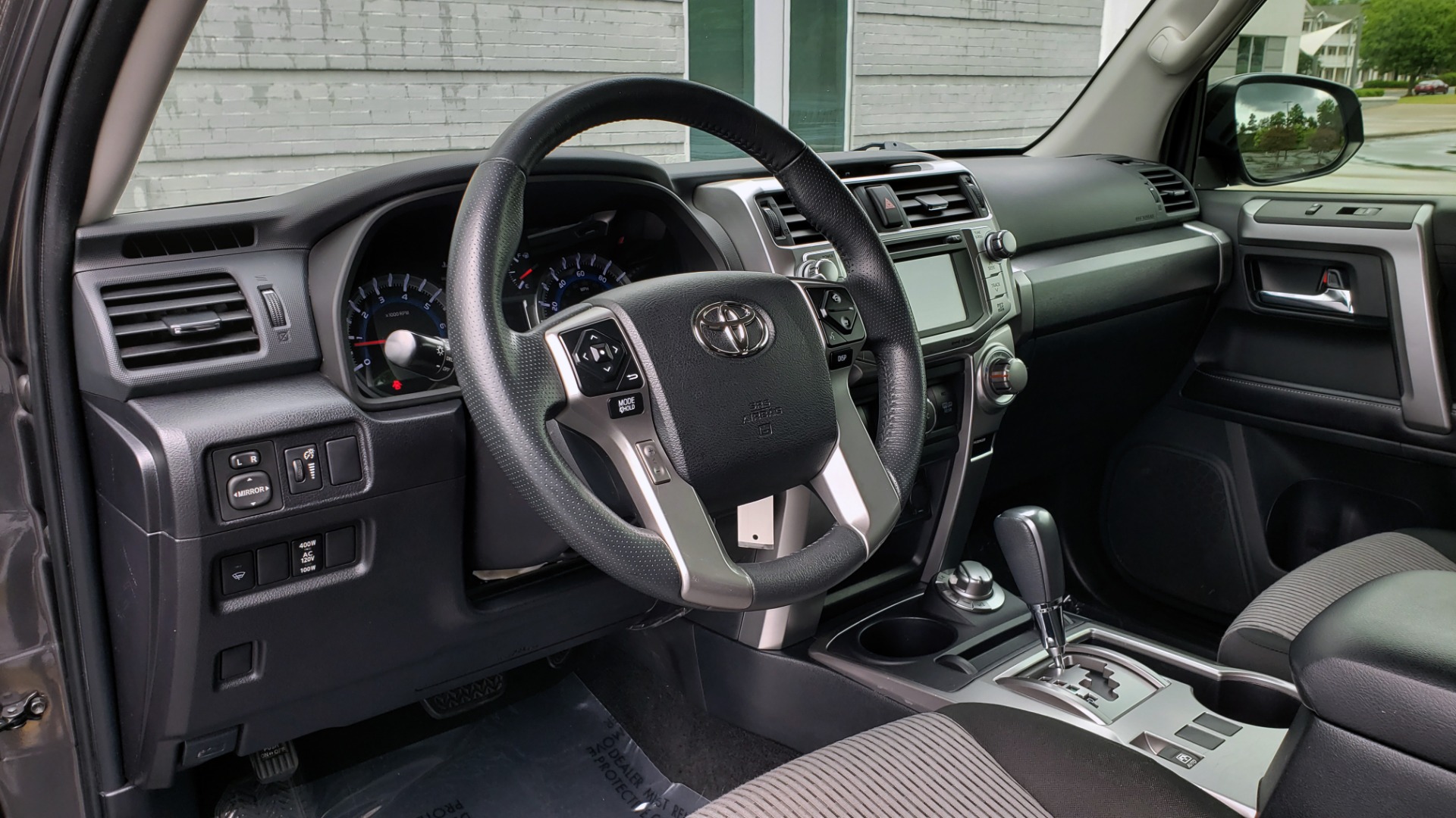 Used 2016 Toyota 4RUNNER 4X4 SR5 V6 / ENTUNE PREMIUM AUDIO W/NAVIGATION for sale Sold at Formula Imports in Charlotte NC 28227 42