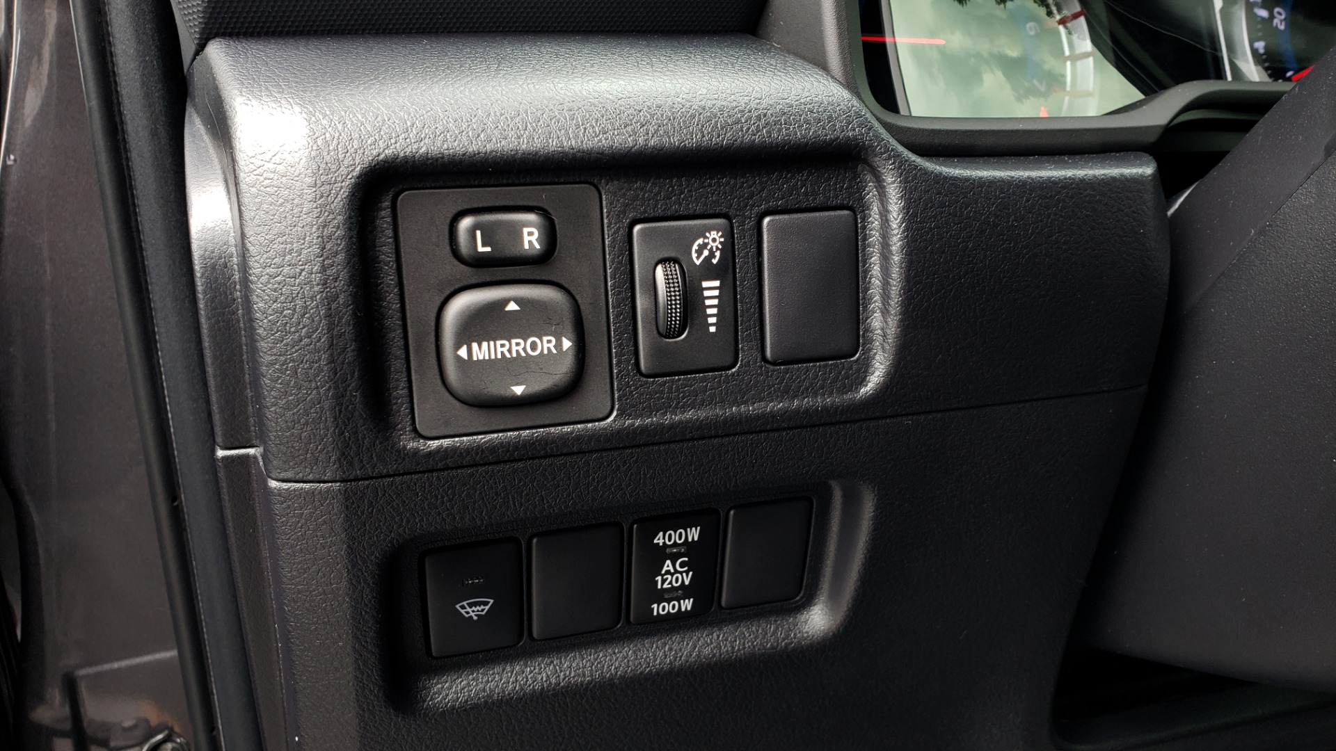 Used 2016 Toyota 4RUNNER 4X4 SR5 V6 / ENTUNE PREMIUM AUDIO W/NAVIGATION for sale Sold at Formula Imports in Charlotte NC 28227 43