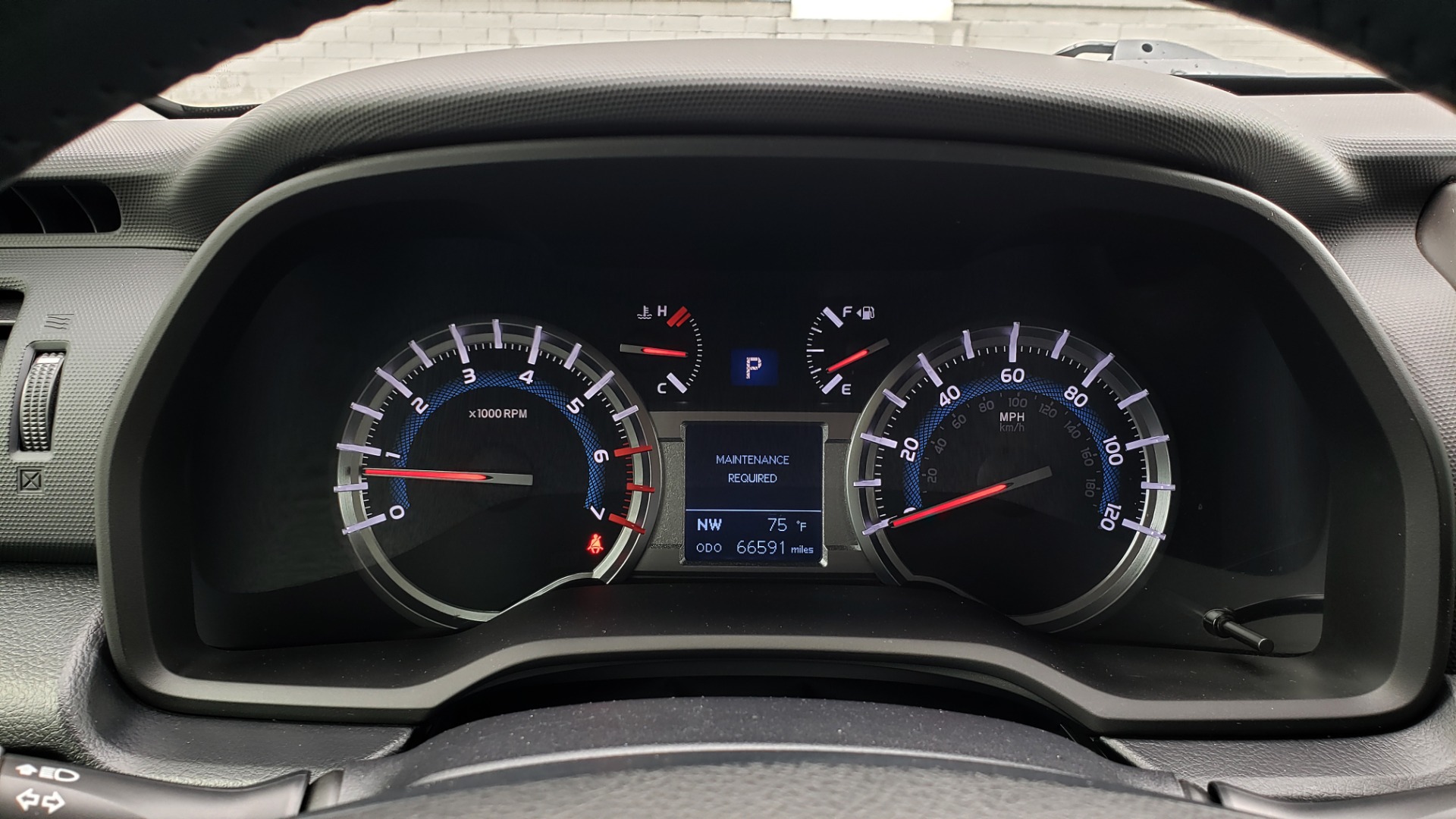 Used 2016 Toyota 4RUNNER 4X4 SR5 V6 / ENTUNE PREMIUM AUDIO W/NAVIGATION for sale Sold at Formula Imports in Charlotte NC 28227 46