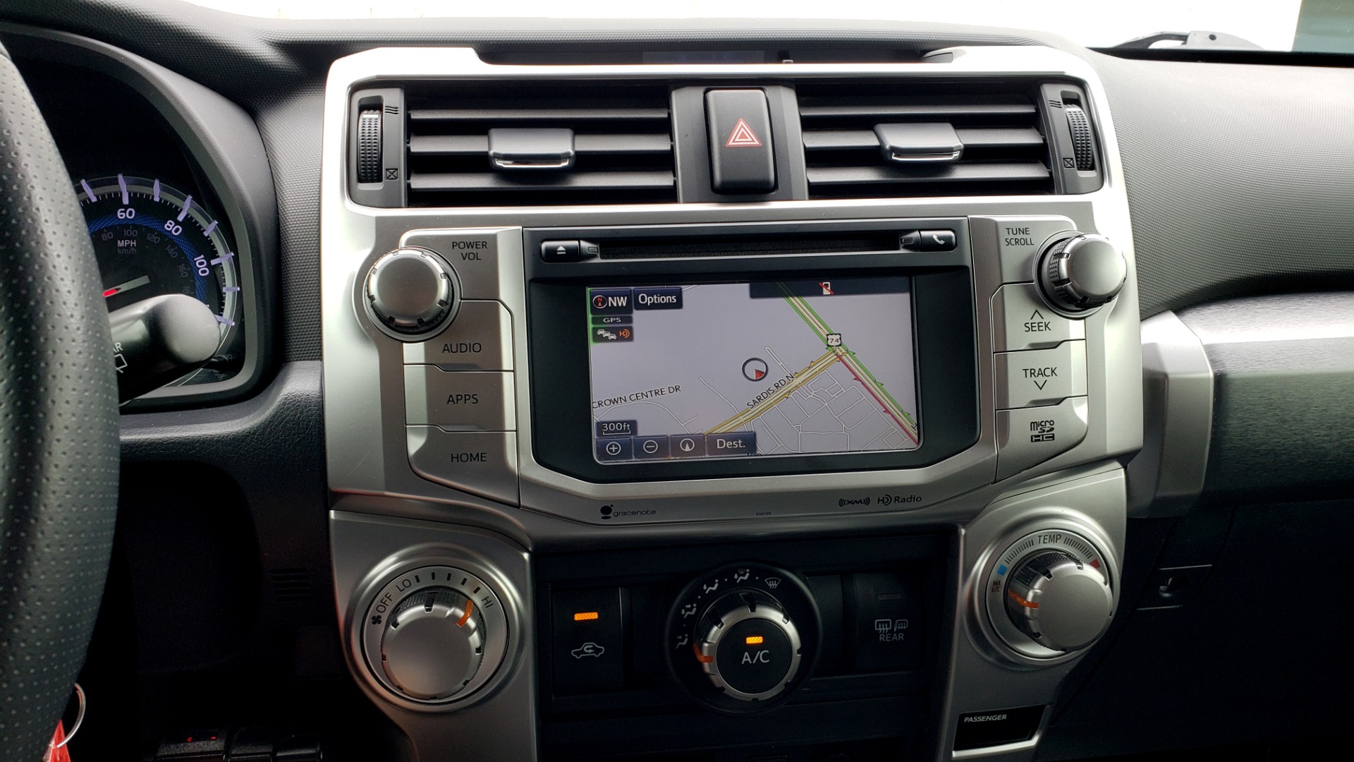 Used 2016 Toyota 4RUNNER 4X4 SR5 V6 / ENTUNE PREMIUM AUDIO W/NAVIGATION for sale Sold at Formula Imports in Charlotte NC 28227 52