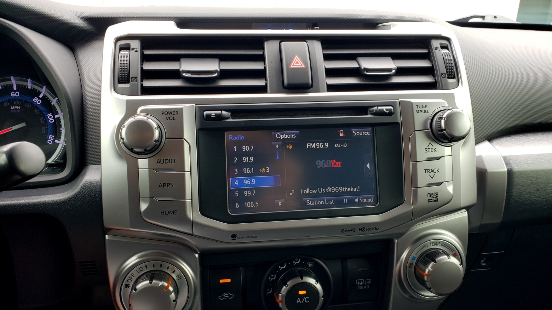 Used 2016 Toyota 4RUNNER 4X4 SR5 V6 / ENTUNE PREMIUM AUDIO W/NAVIGATION for sale Sold at Formula Imports in Charlotte NC 28227 54