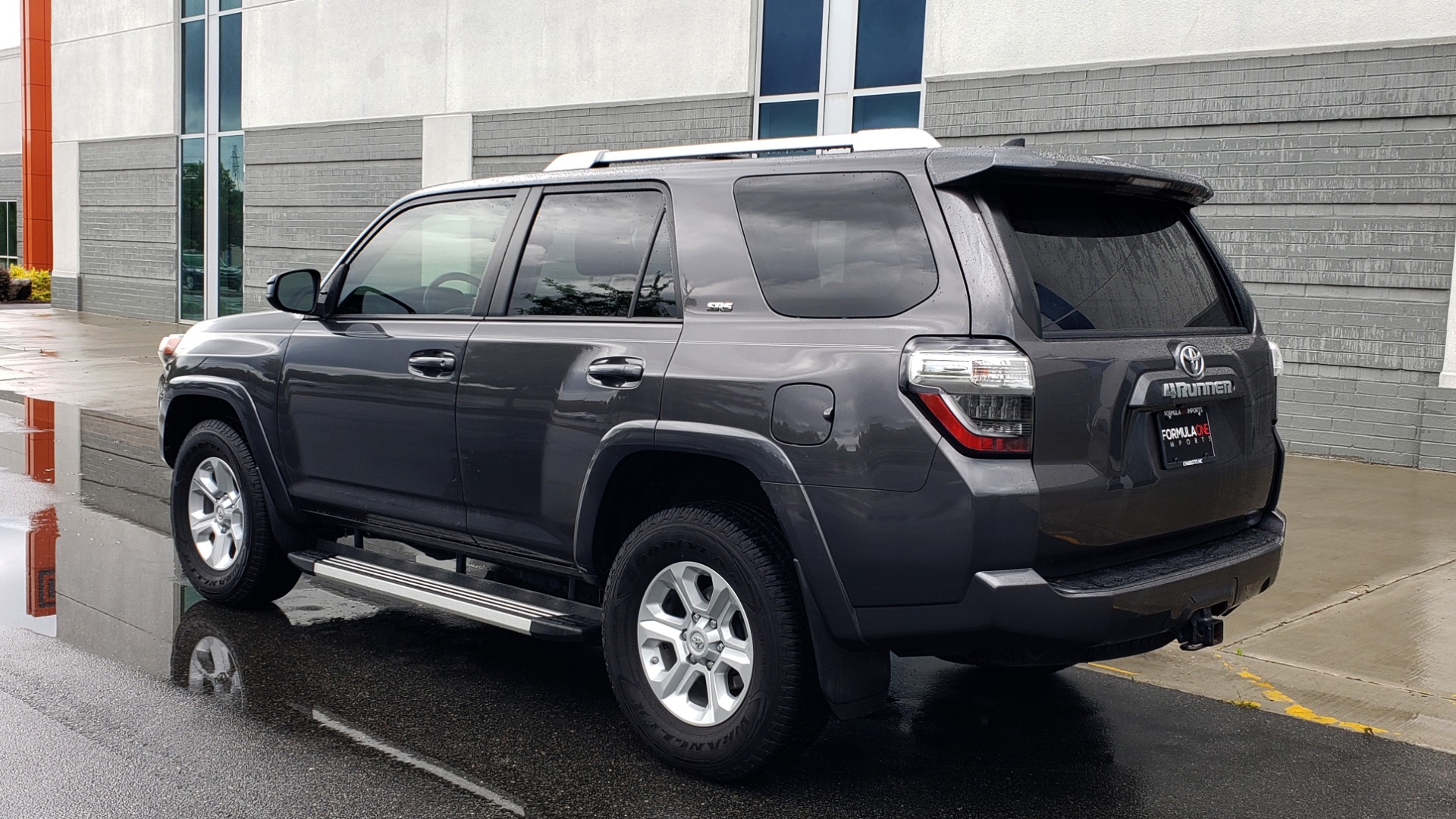 Used 2016 Toyota 4RUNNER 4X4 SR5 V6 / ENTUNE PREMIUM AUDIO W/NAVIGATION for sale Sold at Formula Imports in Charlotte NC 28227 6