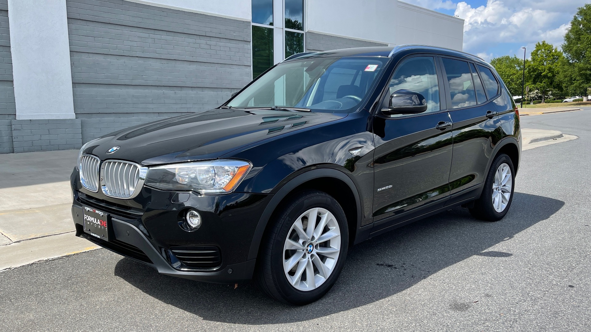 Used 2017 BMW X3 SDRIVE28I / DRVR ASST PKG / HTD STS / REARVIEW / 18IN WHEELS for sale Sold at Formula Imports in Charlotte NC 28227 3