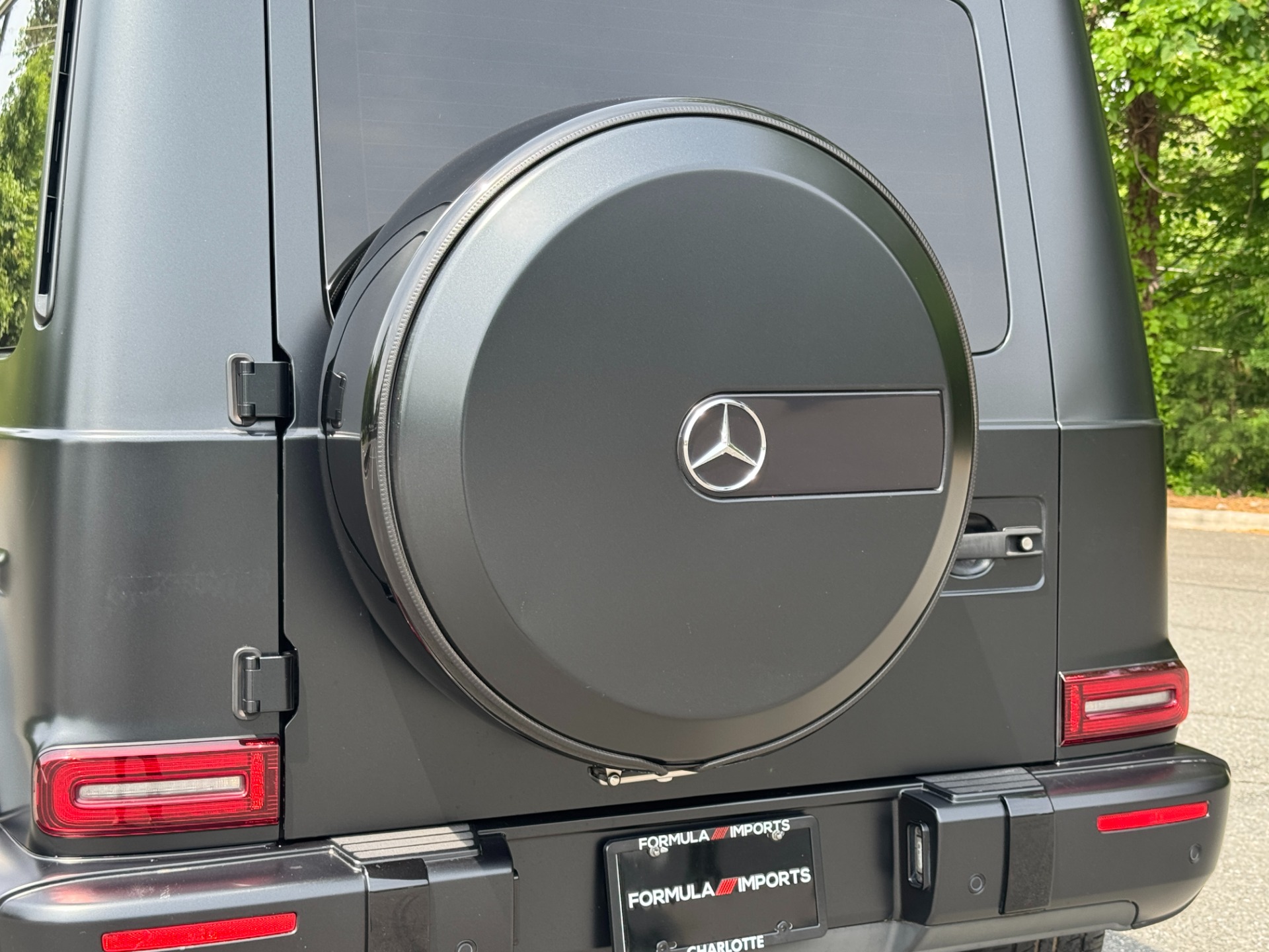 Used 2020 Mercedes-Benz G63 AMG GREEN WRAP//DESIGNO INT/CARBON TRIM/ PERF PKG for sale $133,150 at Formula Imports in Charlotte NC 28227 18