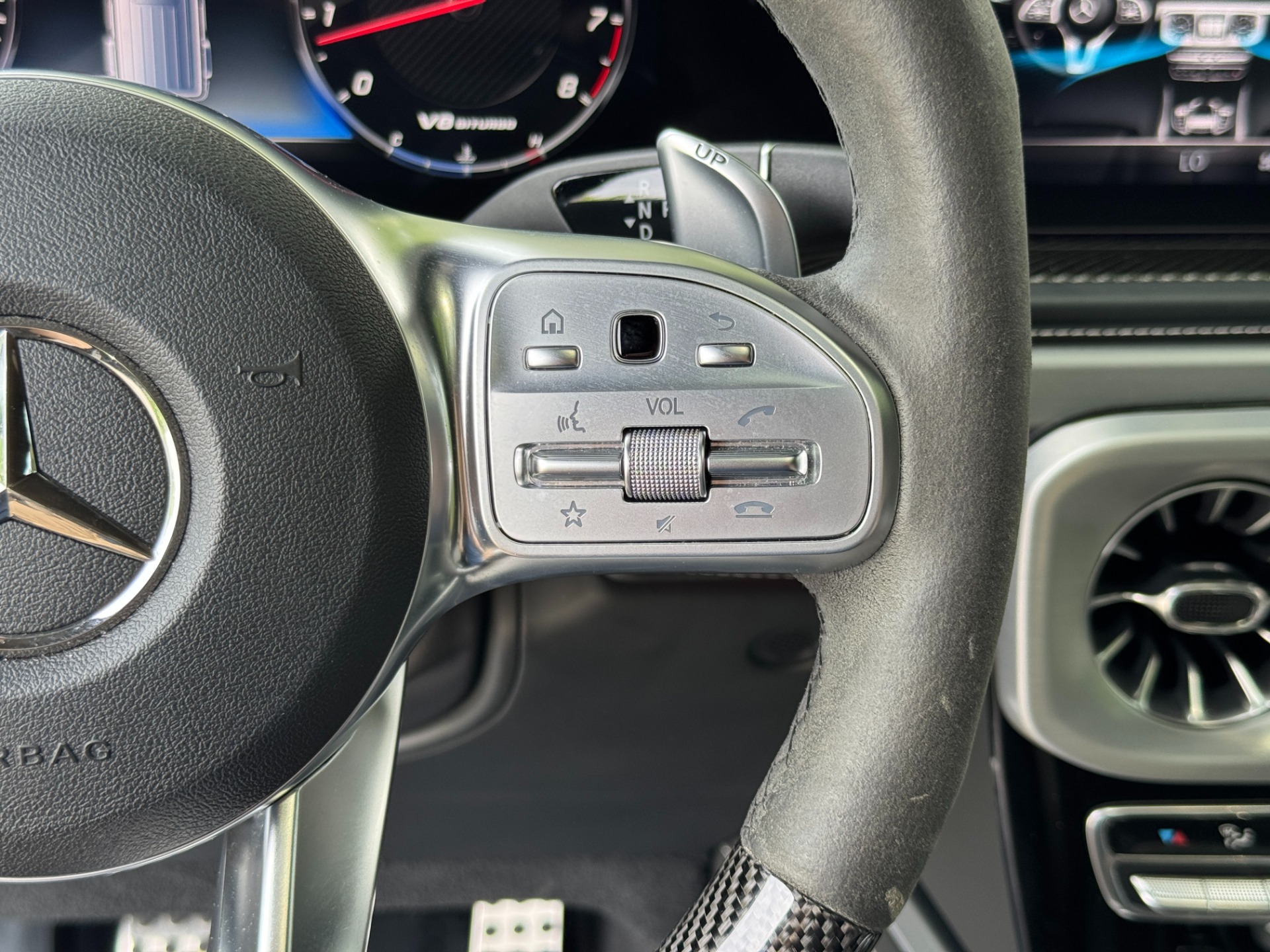 Used 2020 Mercedes-Benz G63 AMG GREEN WRAP//DESIGNO INT/CARBON TRIM/ PERF PKG for sale $133,150 at Formula Imports in Charlotte NC 28227 29