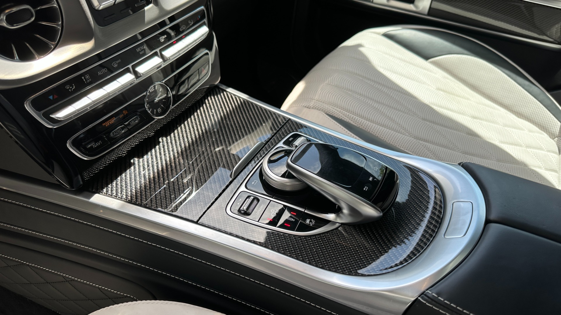 Used 2020 Mercedes-Benz G-Class AMG G63 DESIGNO INTERIOR / AMG NIGHT PKG / CARBON FIBER TRIM for sale $165,999 at Formula Imports in Charlotte NC 28227 30