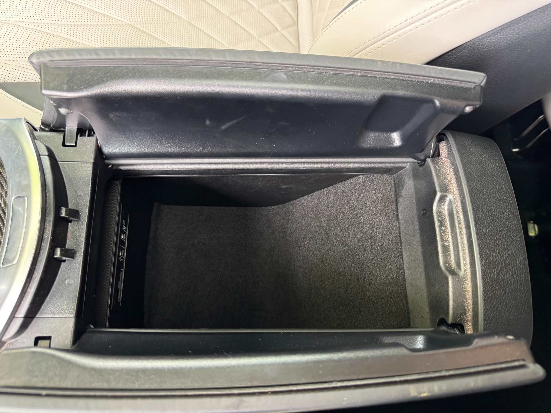 Used 2020 Mercedes-Benz G63 AMG GREEN WRAP//DESIGNO INT/CARBON TRIM/ PERF PKG for sale $133,150 at Formula Imports in Charlotte NC 28227 40
