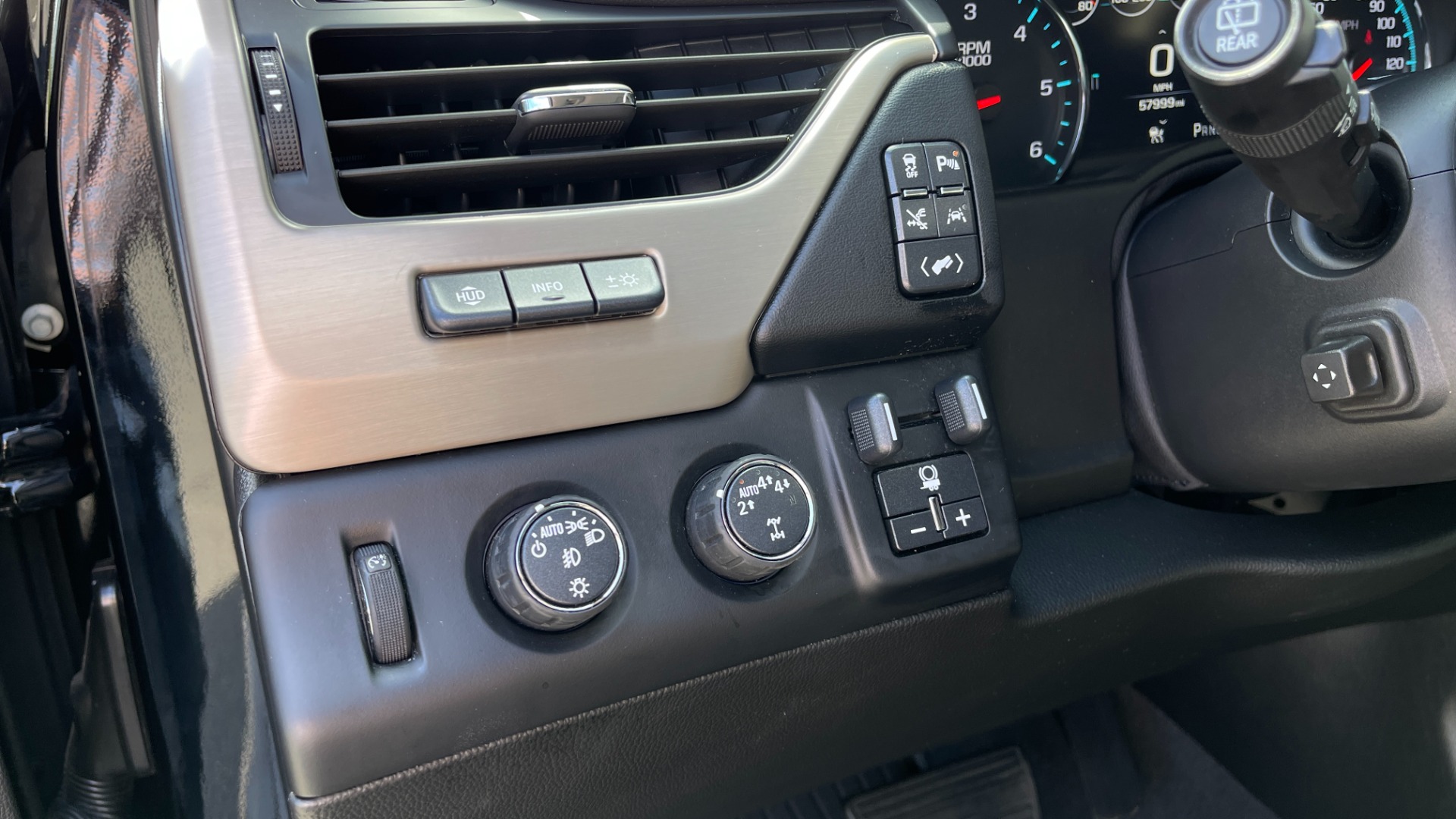 Used 2019 GMC Yukon Denali for sale Sold at Formula Imports in Charlotte NC 28227 14