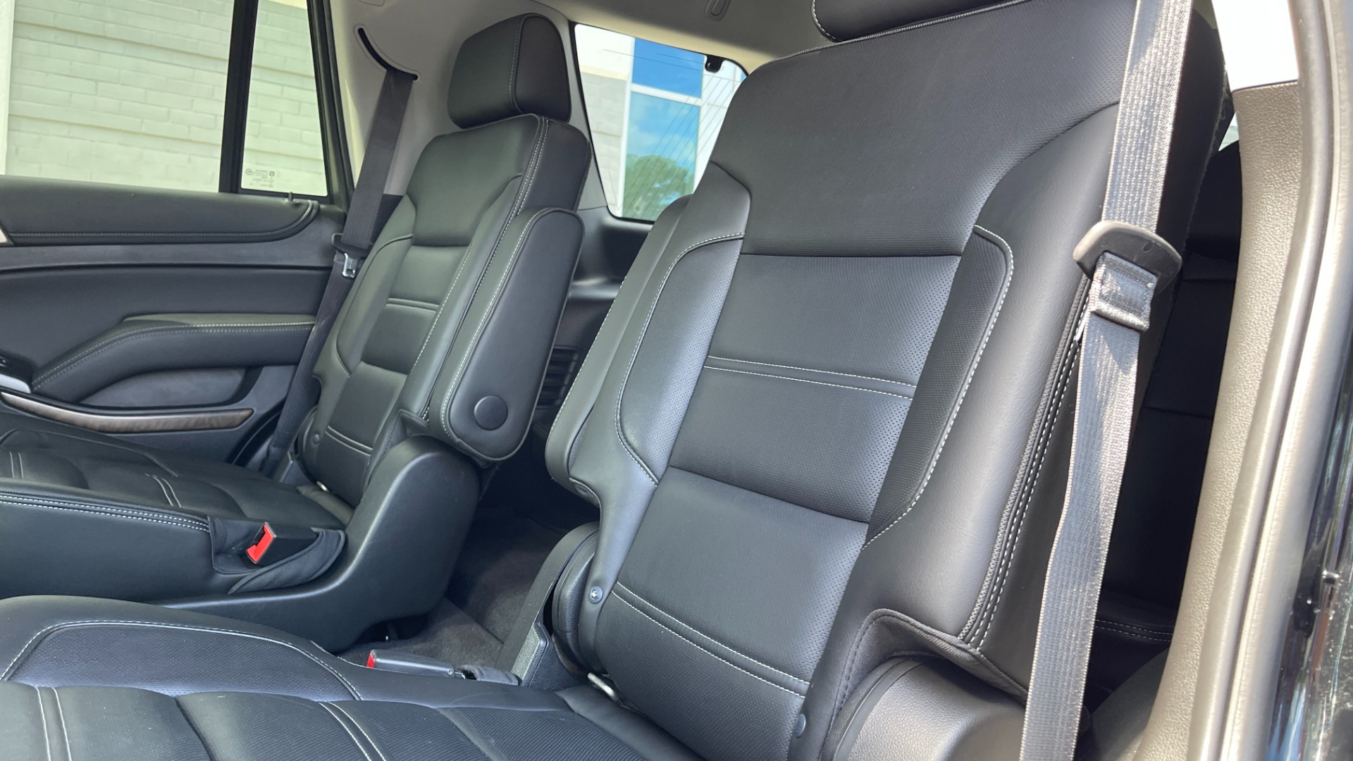 Used 2019 GMC Yukon DENALI / ULTIMATE PACKAGE / DVD / 4X4 / ADAPTIVE CRUISE / SUNROOF for sale $58,295 at Formula Imports in Charlotte NC 28227 18