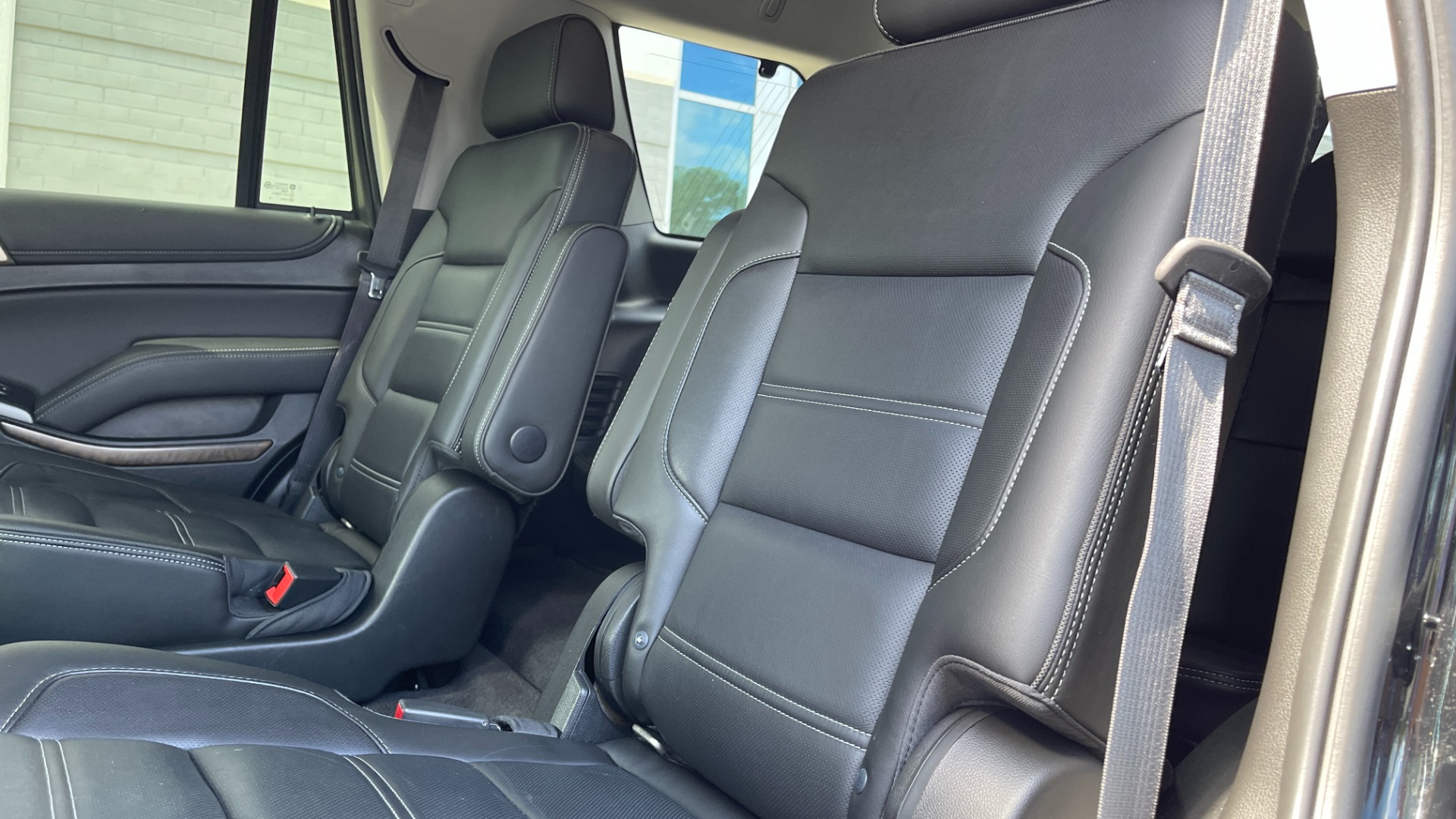 Used 2019 GMC Yukon Denali for sale Sold at Formula Imports in Charlotte NC 28227 18