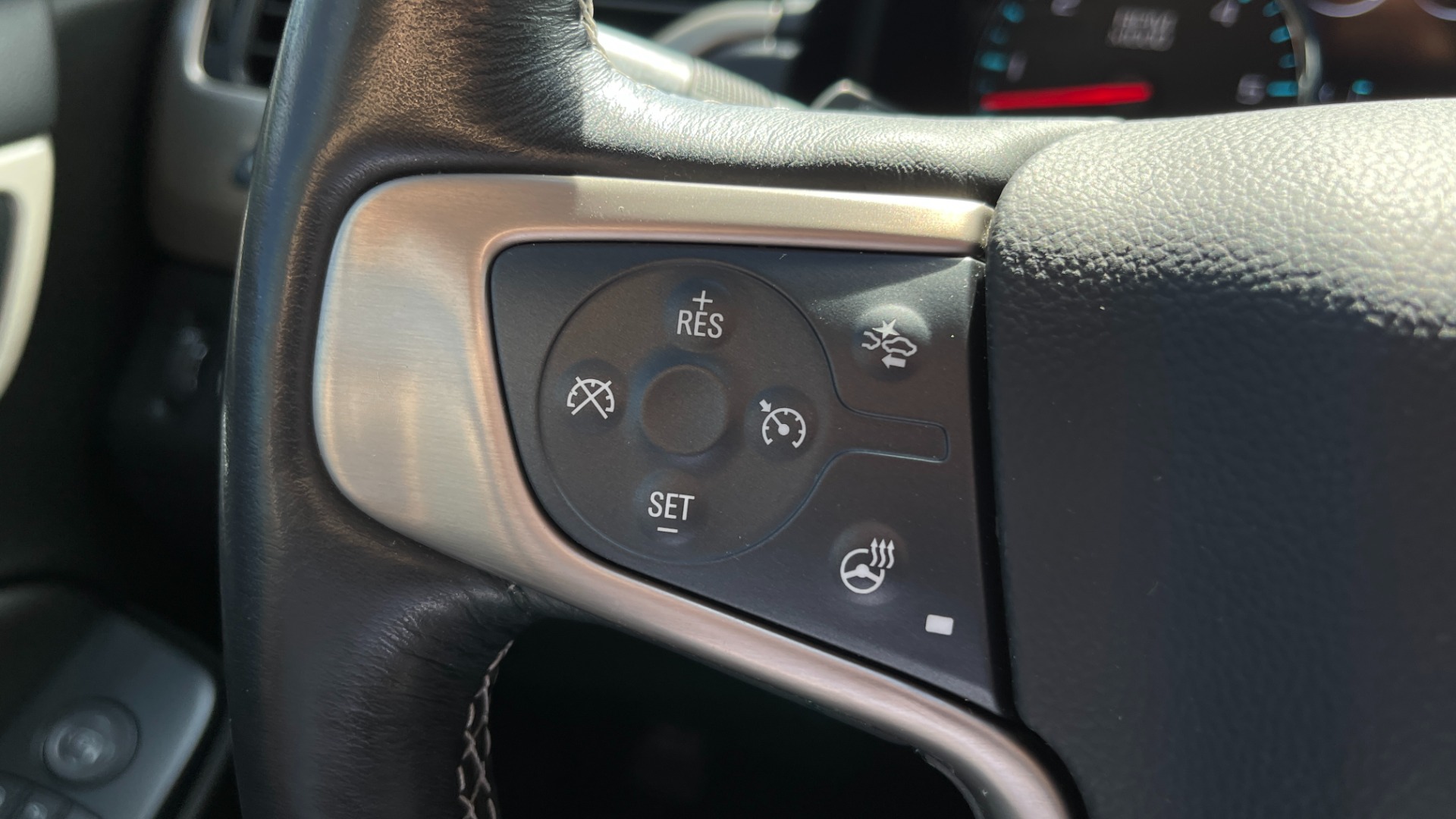 Used 2019 GMC Yukon Denali for sale Sold at Formula Imports in Charlotte NC 28227 25