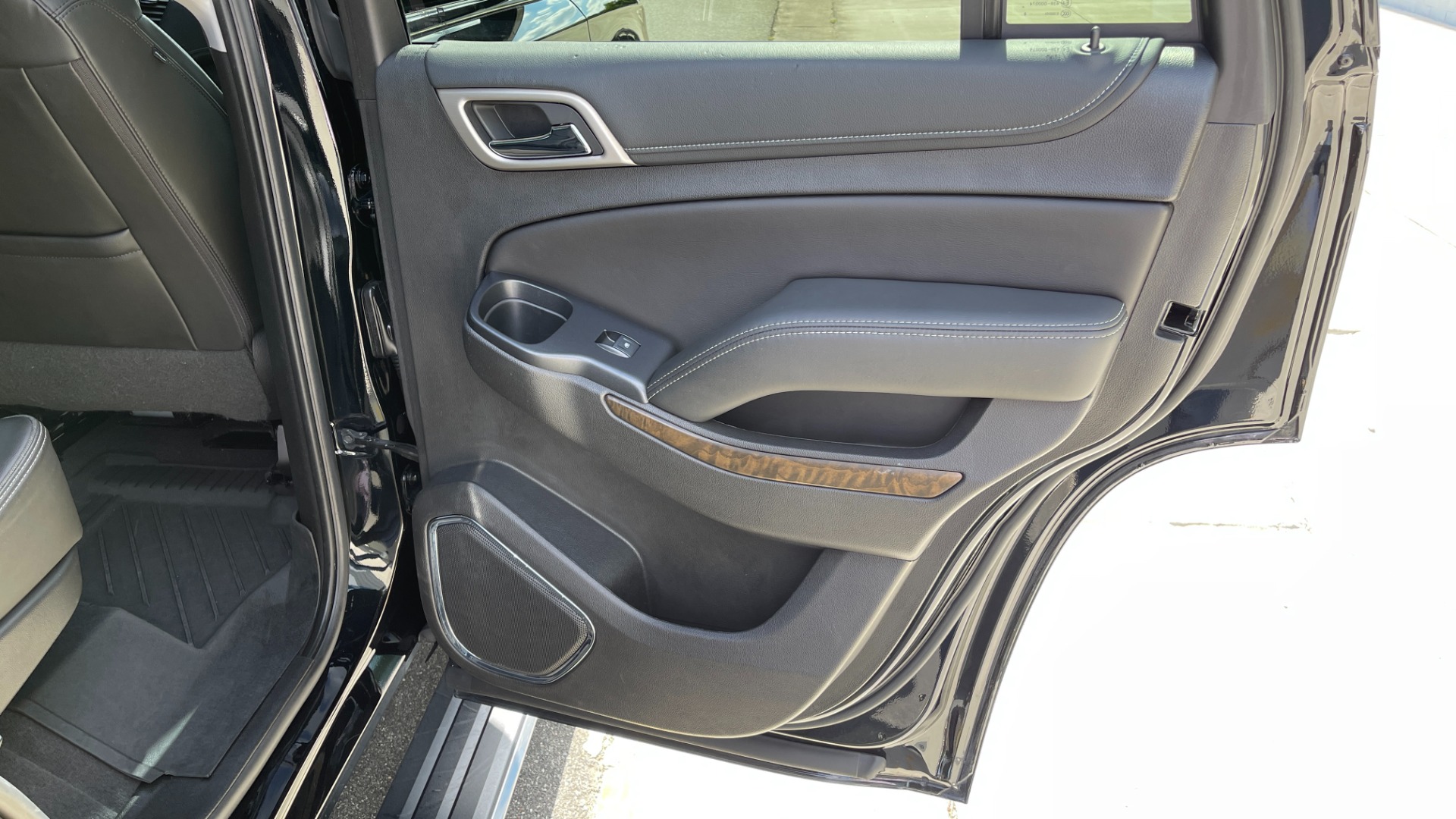 Used 2019 GMC Yukon Denali for sale Sold at Formula Imports in Charlotte NC 28227 37