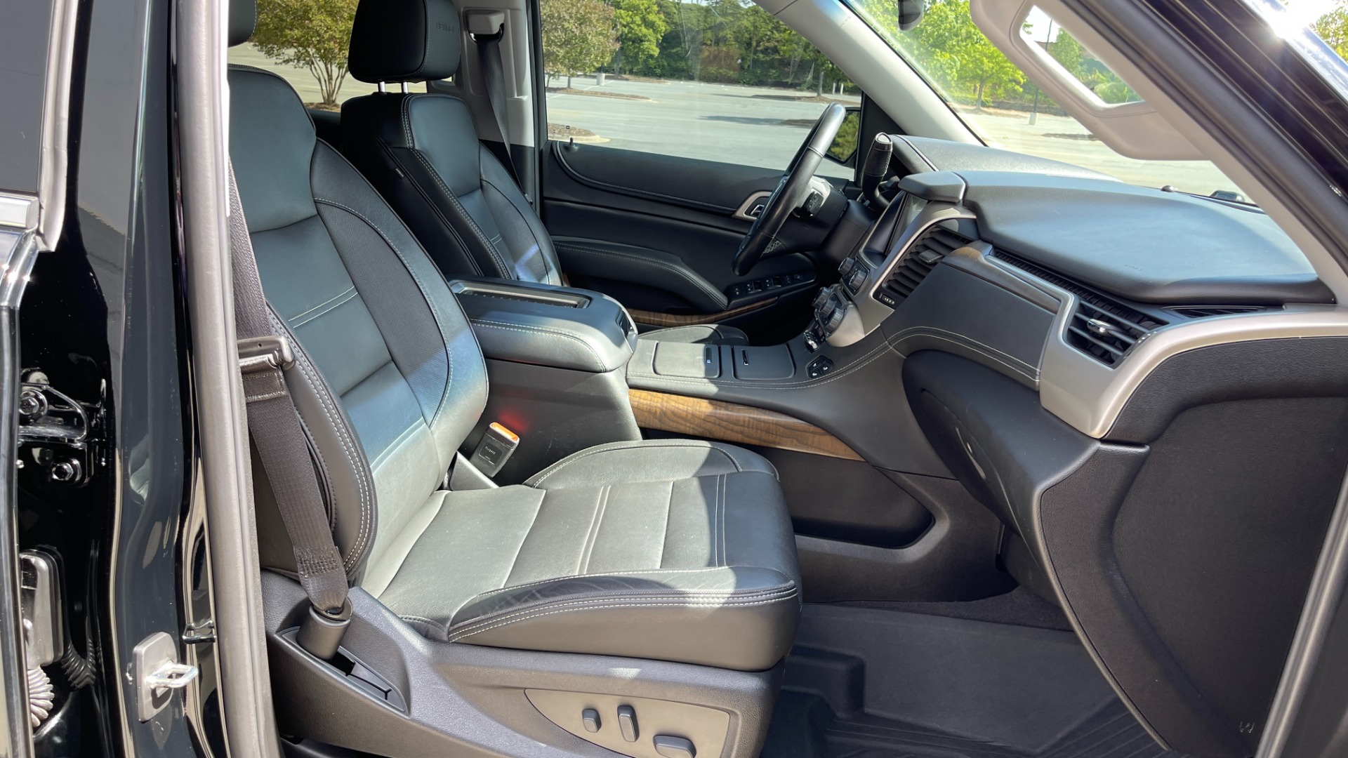 Used 2019 GMC Yukon Denali for sale Sold at Formula Imports in Charlotte NC 28227 41
