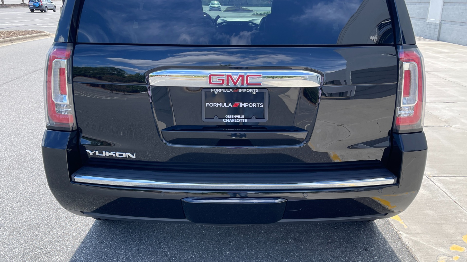 Used 2019 GMC Yukon Denali for sale Sold at Formula Imports in Charlotte NC 28227 45
