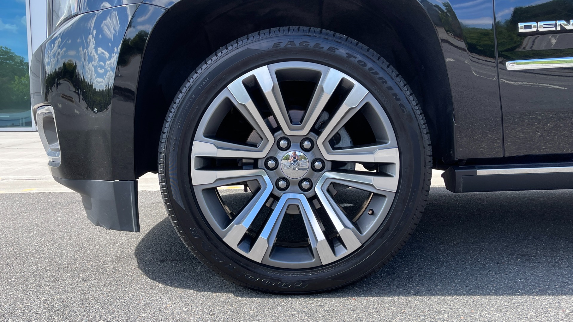 Used 2019 GMC Yukon Denali for sale Sold at Formula Imports in Charlotte NC 28227 65