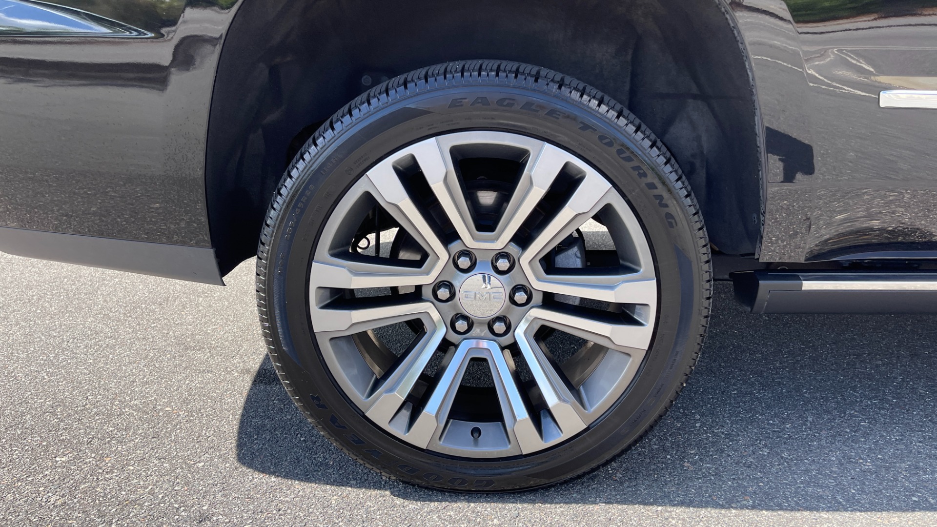 Used 2019 GMC Yukon Denali for sale Sold at Formula Imports in Charlotte NC 28227 68