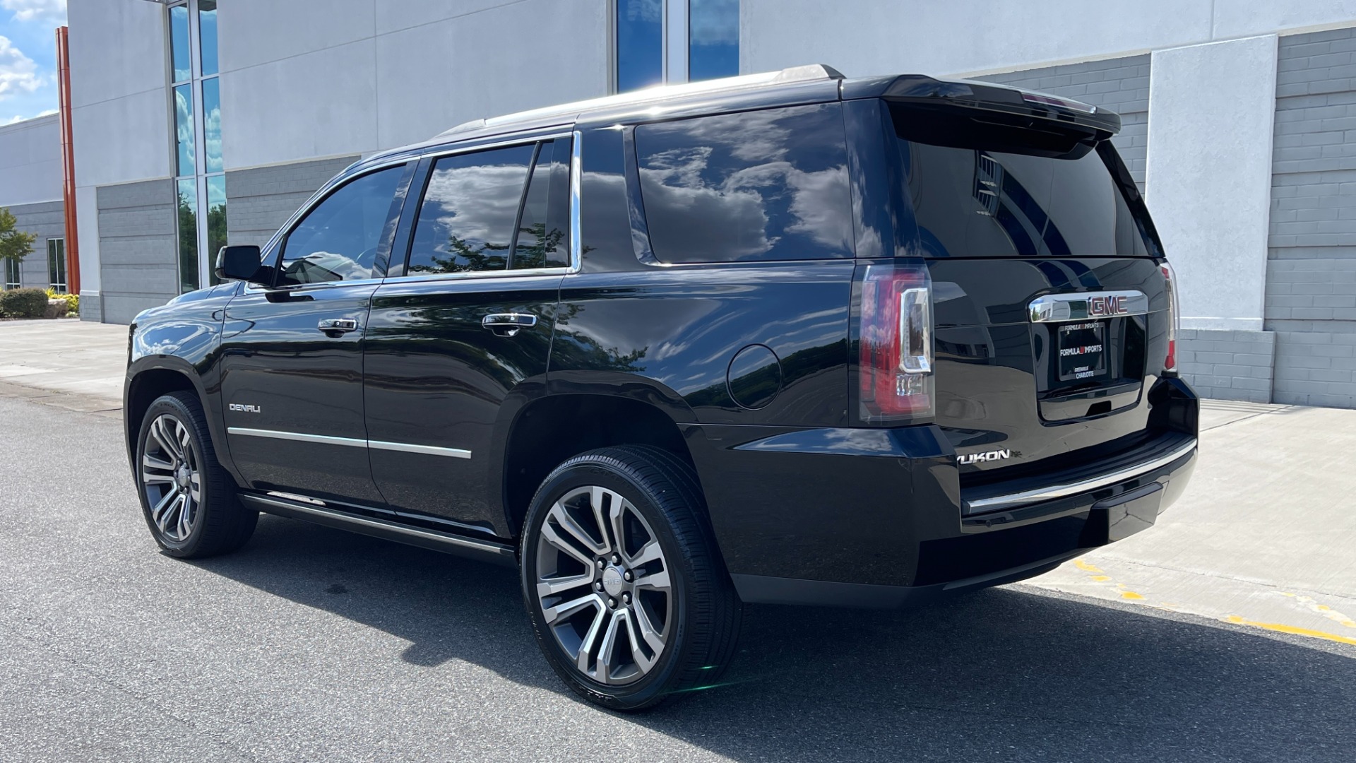 Used 2019 GMC Yukon Denali for sale Sold at Formula Imports in Charlotte NC 28227 7