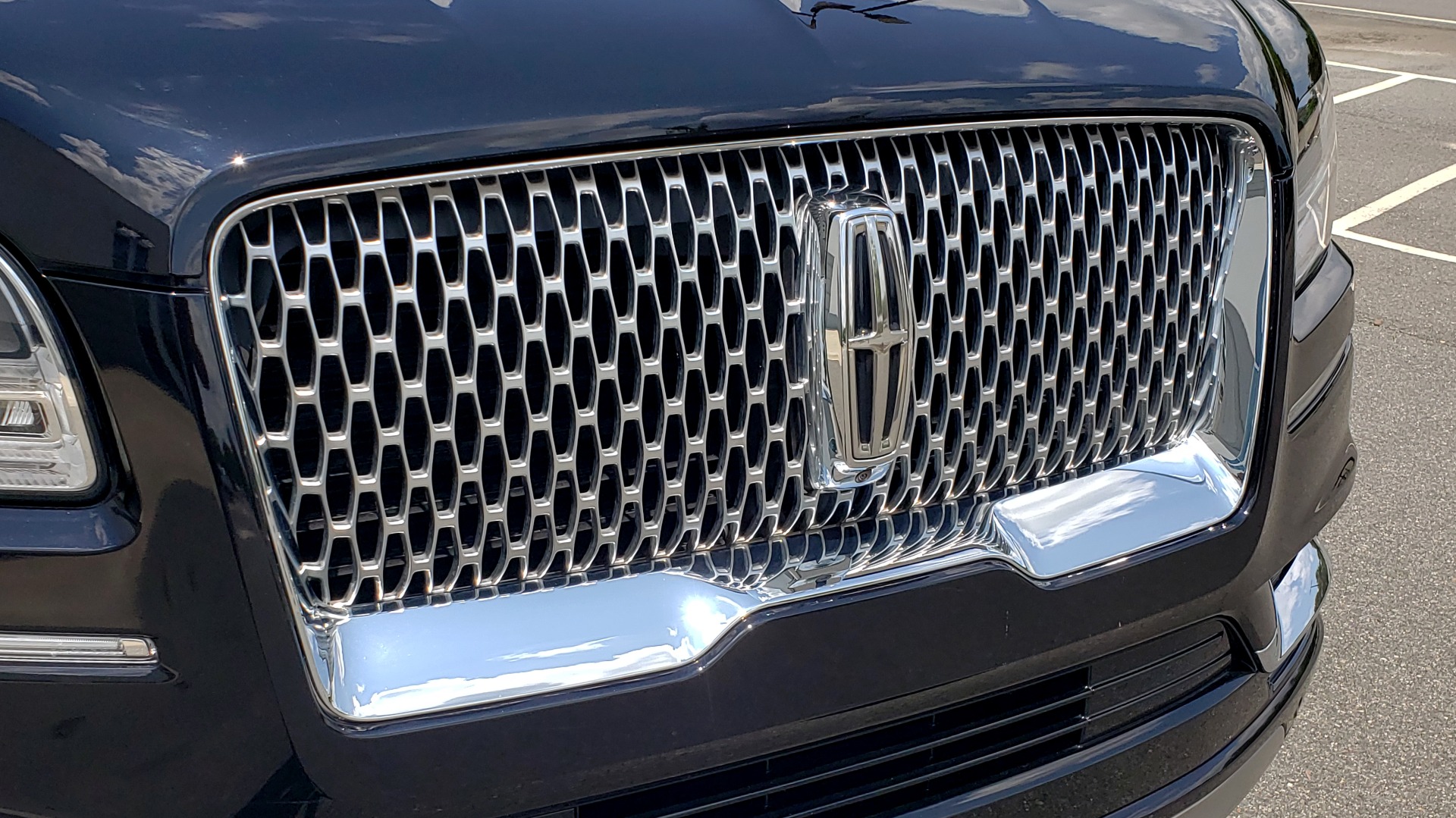 Used 2019 Lincoln NAVIGATOR RESERVE 4X4 / NAV / PANO-ROOF / REVEL ULTIMA AUDIO / 3-ROW / REARVIEW for sale Sold at Formula Imports in Charlotte NC 28227 30