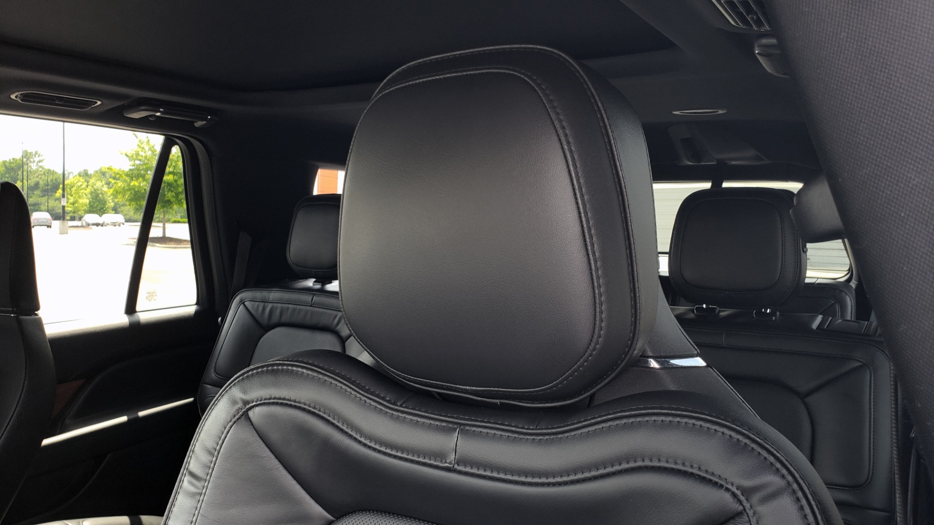 Used 2019 Lincoln NAVIGATOR RESERVE 4X4 / NAV / PANO-ROOF / REVEL ULTIMA AUDIO / 3-ROW / REARVIEW for sale Sold at Formula Imports in Charlotte NC 28227 43