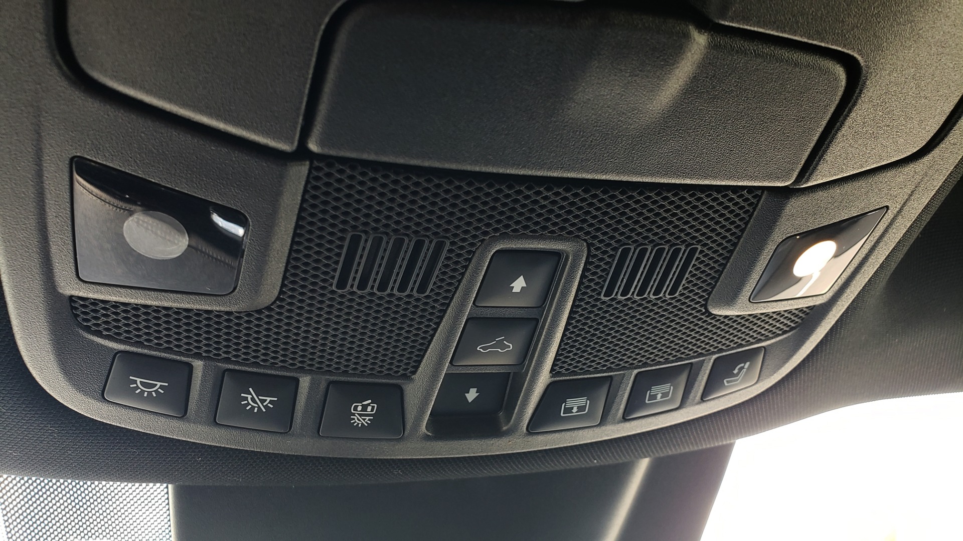 Used 2019 Lincoln NAVIGATOR RESERVE 4X4 / NAV / PANO-ROOF / REVEL ULTIMA AUDIO / 3-ROW / REARVIEW for sale Sold at Formula Imports in Charlotte NC 28227 63