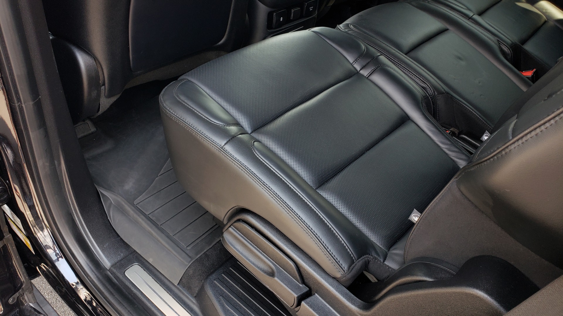 Used 2019 Lincoln NAVIGATOR RESERVE 4X4 / NAV / PANO-ROOF / REVEL ULTIMA AUDIO / 3-ROW / REARVIEW for sale Sold at Formula Imports in Charlotte NC 28227 69