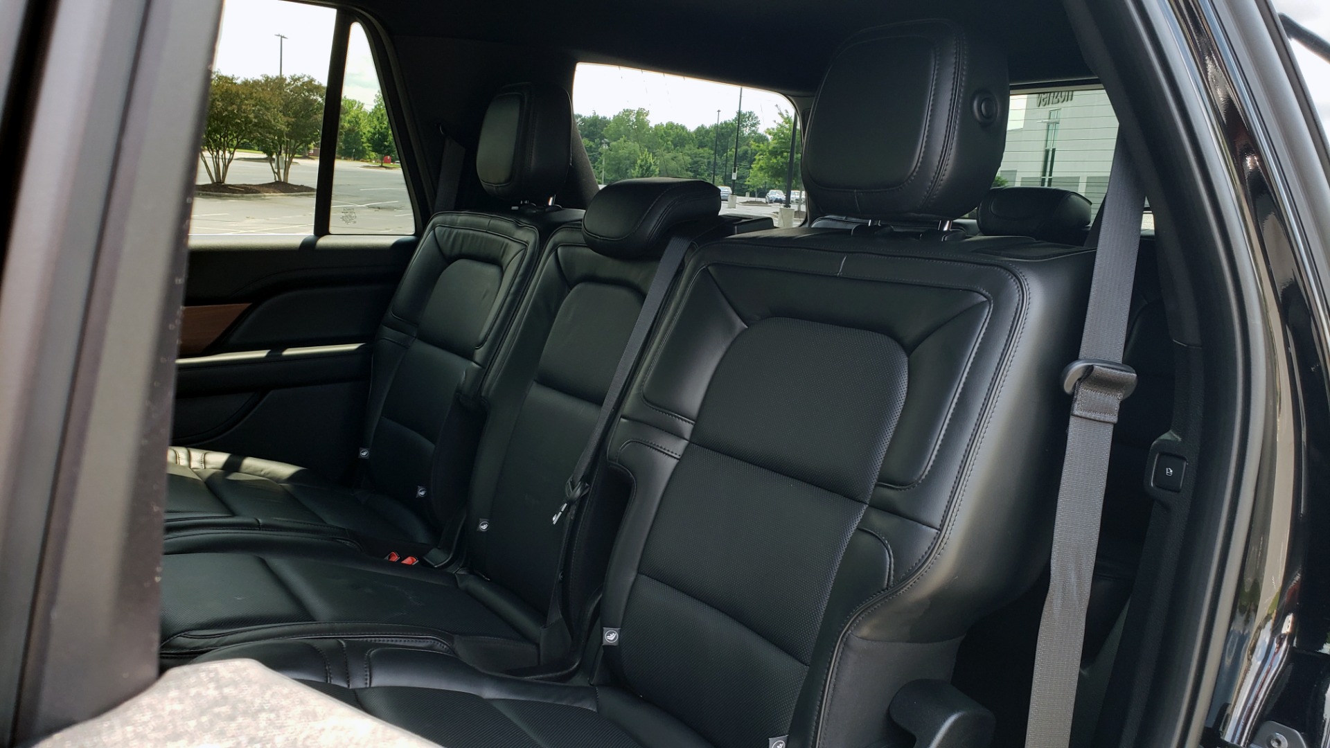 Used 2019 Lincoln NAVIGATOR RESERVE 4X4 / NAV / PANO-ROOF / REVEL ULTIMA AUDIO / 3-ROW / REARVIEW for sale Sold at Formula Imports in Charlotte NC 28227 70