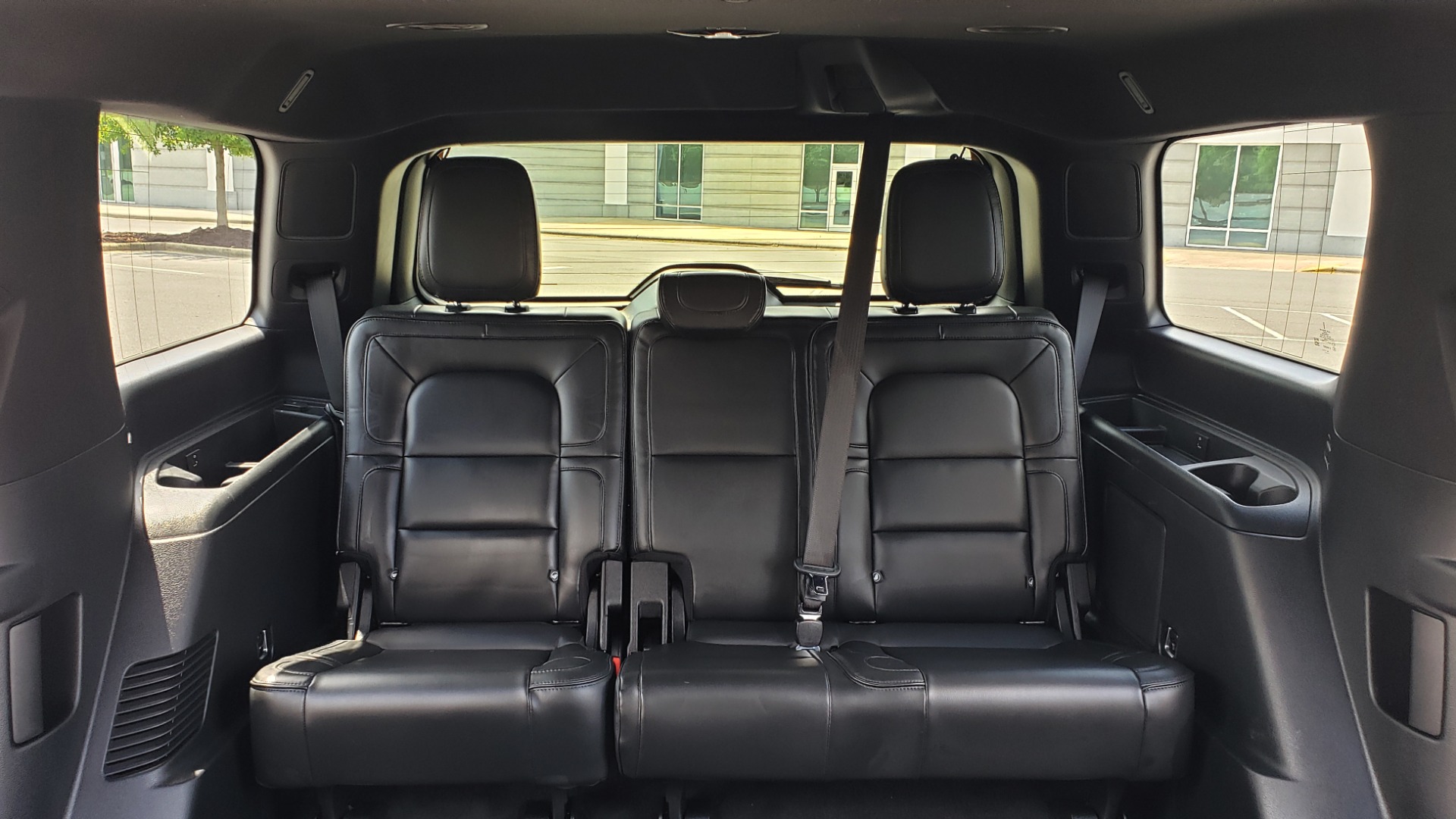 Used 2019 Lincoln NAVIGATOR RESERVE 4X4 / NAV / PANO-ROOF / REVEL ULTIMA AUDIO / 3-ROW / REARVIEW for sale Sold at Formula Imports in Charlotte NC 28227 72