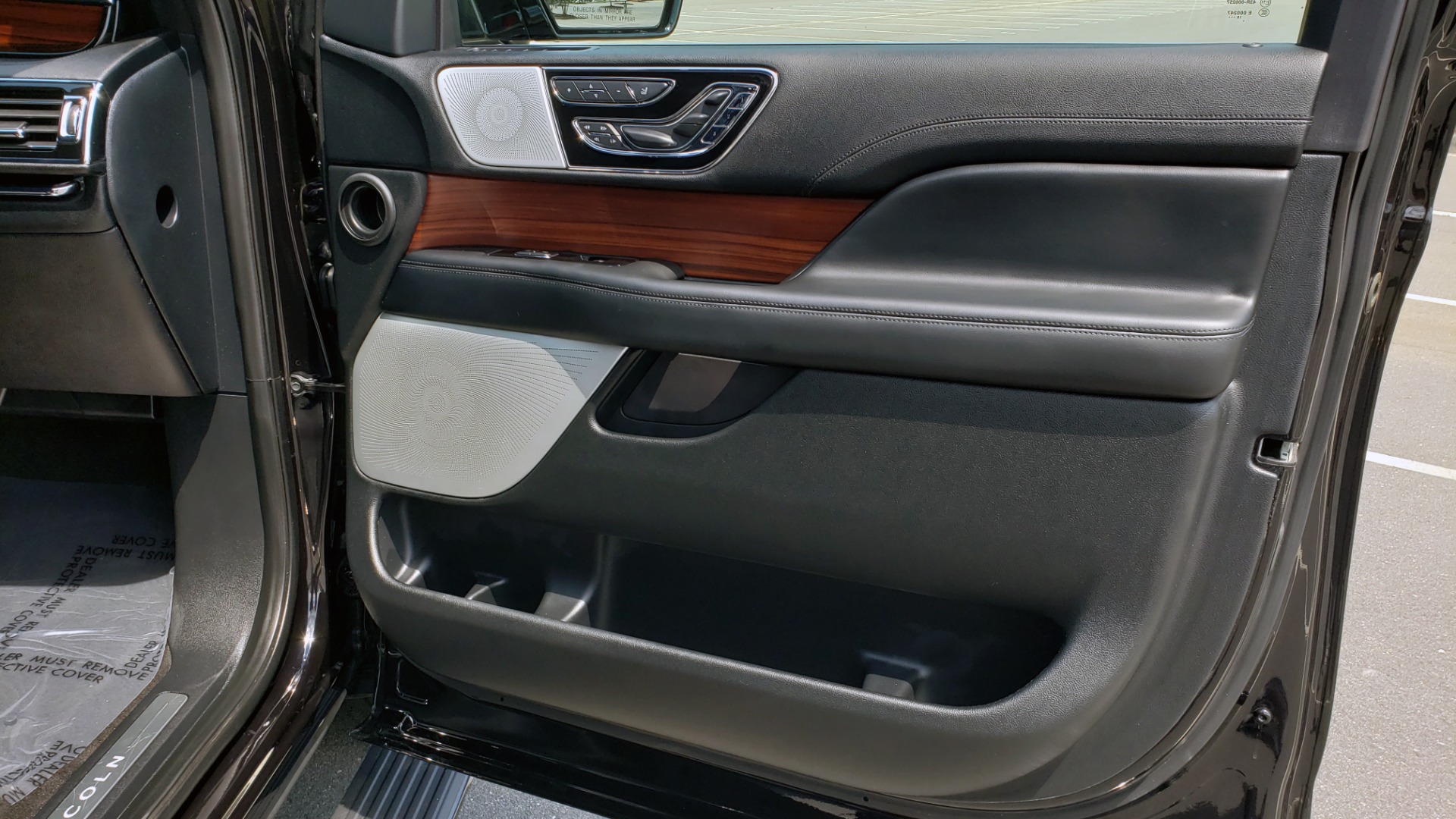 Used 2019 Lincoln NAVIGATOR RESERVE 4X4 / NAV / PANO-ROOF / REVEL ULTIMA AUDIO / 3-ROW / REARVIEW for sale Sold at Formula Imports in Charlotte NC 28227 73