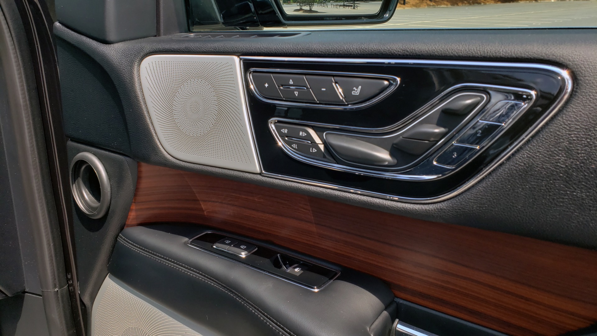 Used 2019 Lincoln NAVIGATOR RESERVE 4X4 / NAV / PANO-ROOF / REVEL ULTIMA AUDIO / 3-ROW / REARVIEW for sale Sold at Formula Imports in Charlotte NC 28227 74