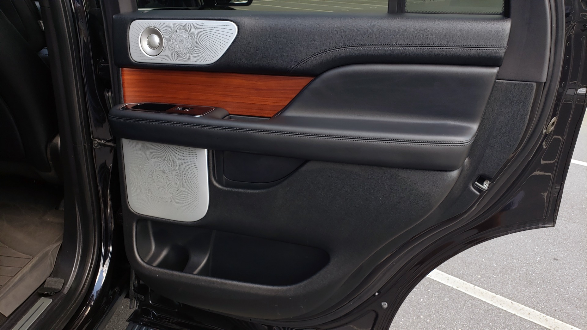 Used 2019 Lincoln NAVIGATOR RESERVE 4X4 / NAV / PANO-ROOF / REVEL ULTIMA AUDIO / 3-ROW / REARVIEW for sale Sold at Formula Imports in Charlotte NC 28227 81