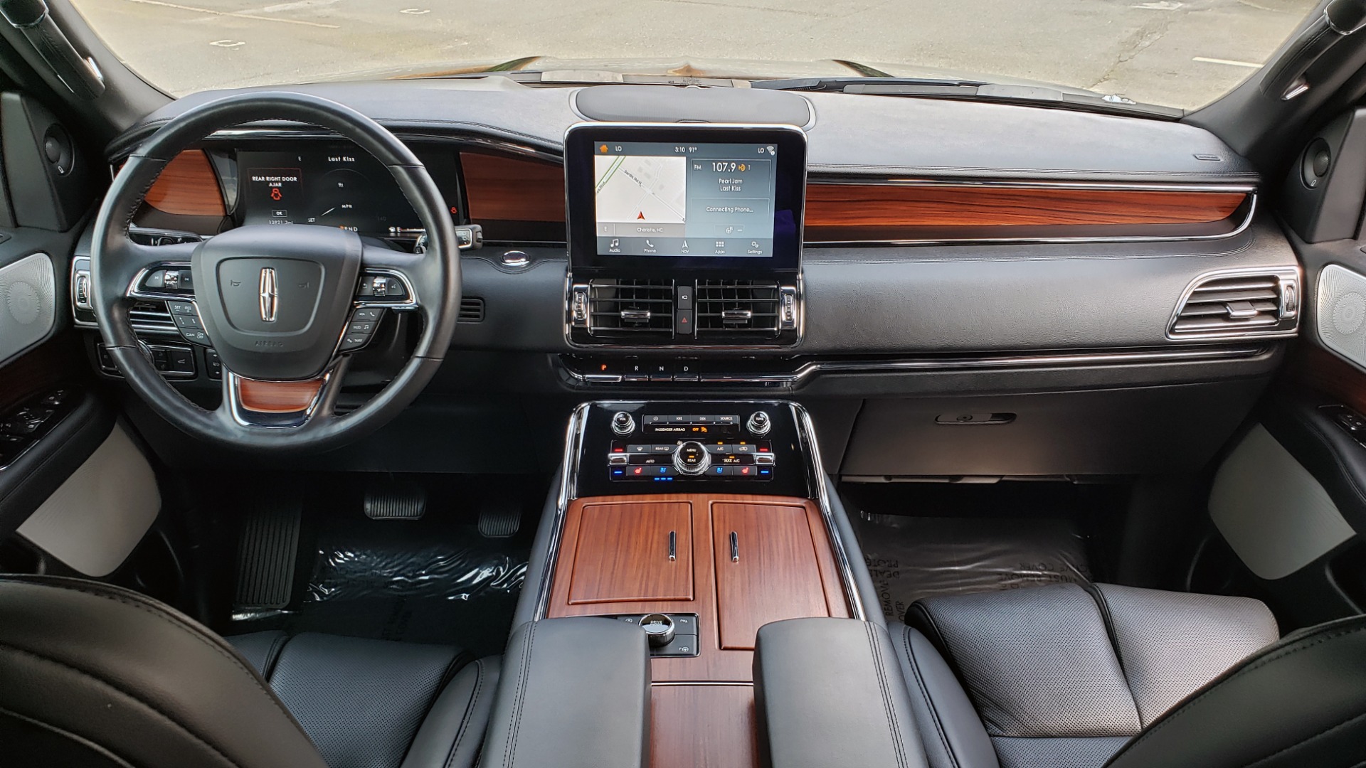 Used 2019 Lincoln NAVIGATOR RESERVE 4X4 / NAV / PANO-ROOF / REVEL ULTIMA AUDIO / 3-ROW / REARVIEW for sale Sold at Formula Imports in Charlotte NC 28227 89