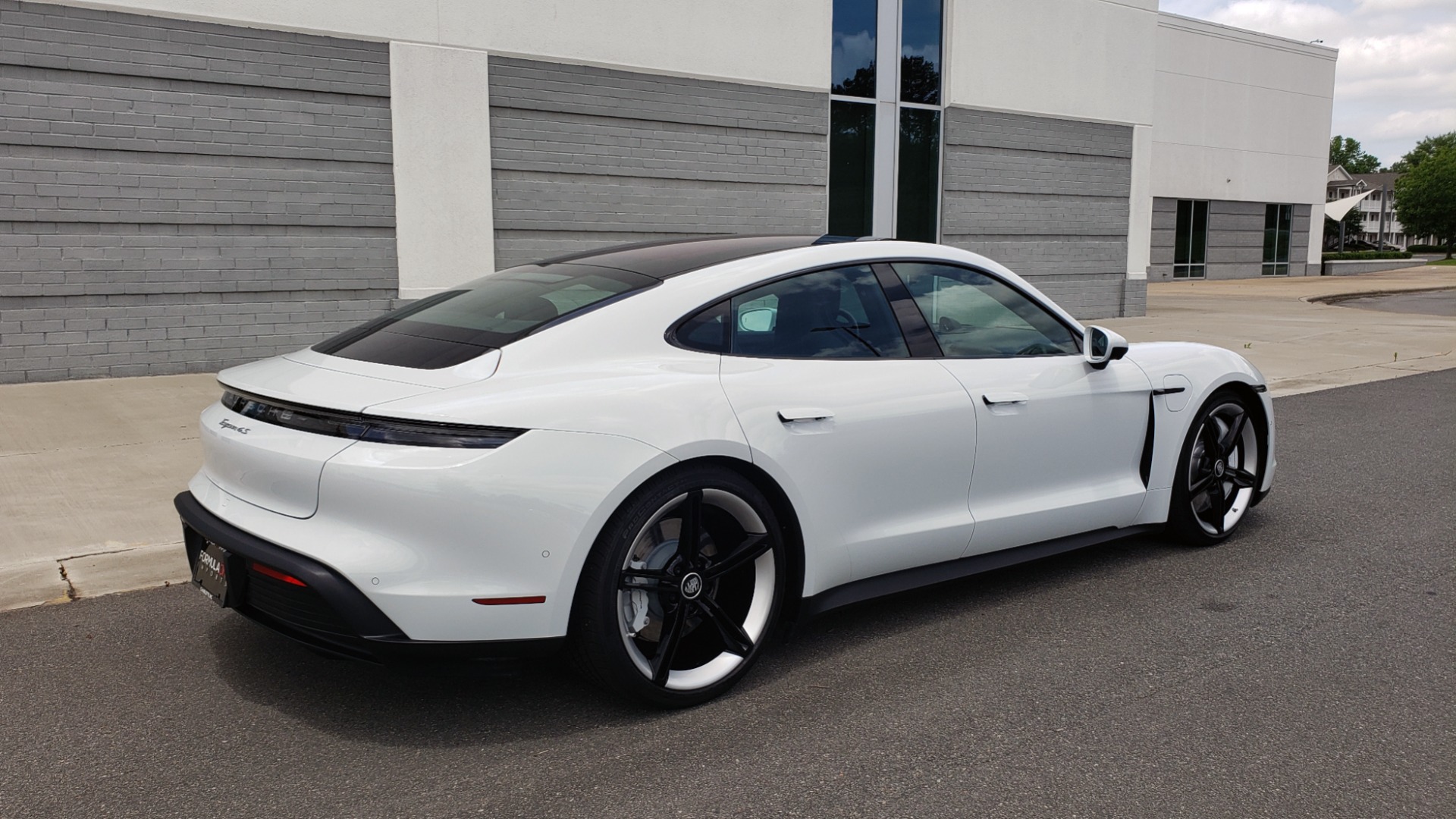Used 2020 Porsche TAYCAN 4S / 93.4KWH / NAV / PANO-ROOF / SPORT CHRONO / BOSE / CAMERA for sale Sold at Formula Imports in Charlotte NC 28227 10
