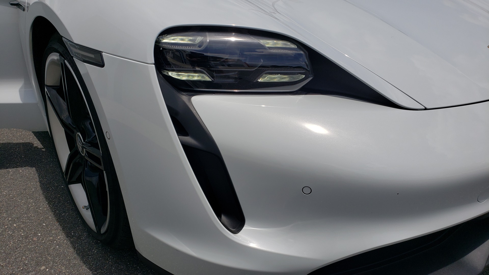 Used 2020 Porsche Taycan 4S for sale Call for price at Formula Imports in Charlotte NC 28227 39