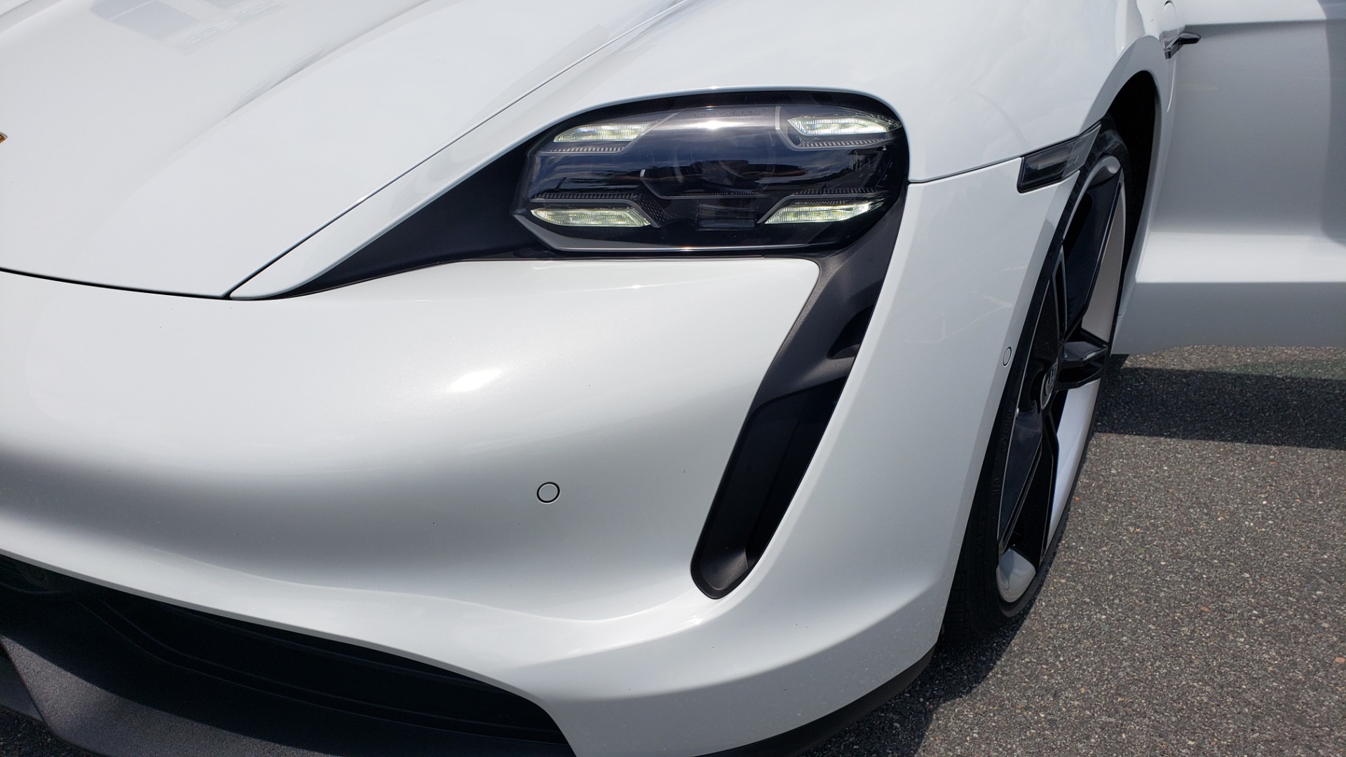 Used 2020 Porsche TAYCAN 4S / 93.4KWH / NAV / PANO-ROOF / SPORT CHRONO / BOSE / CAMERA for sale Sold at Formula Imports in Charlotte NC 28227 40
