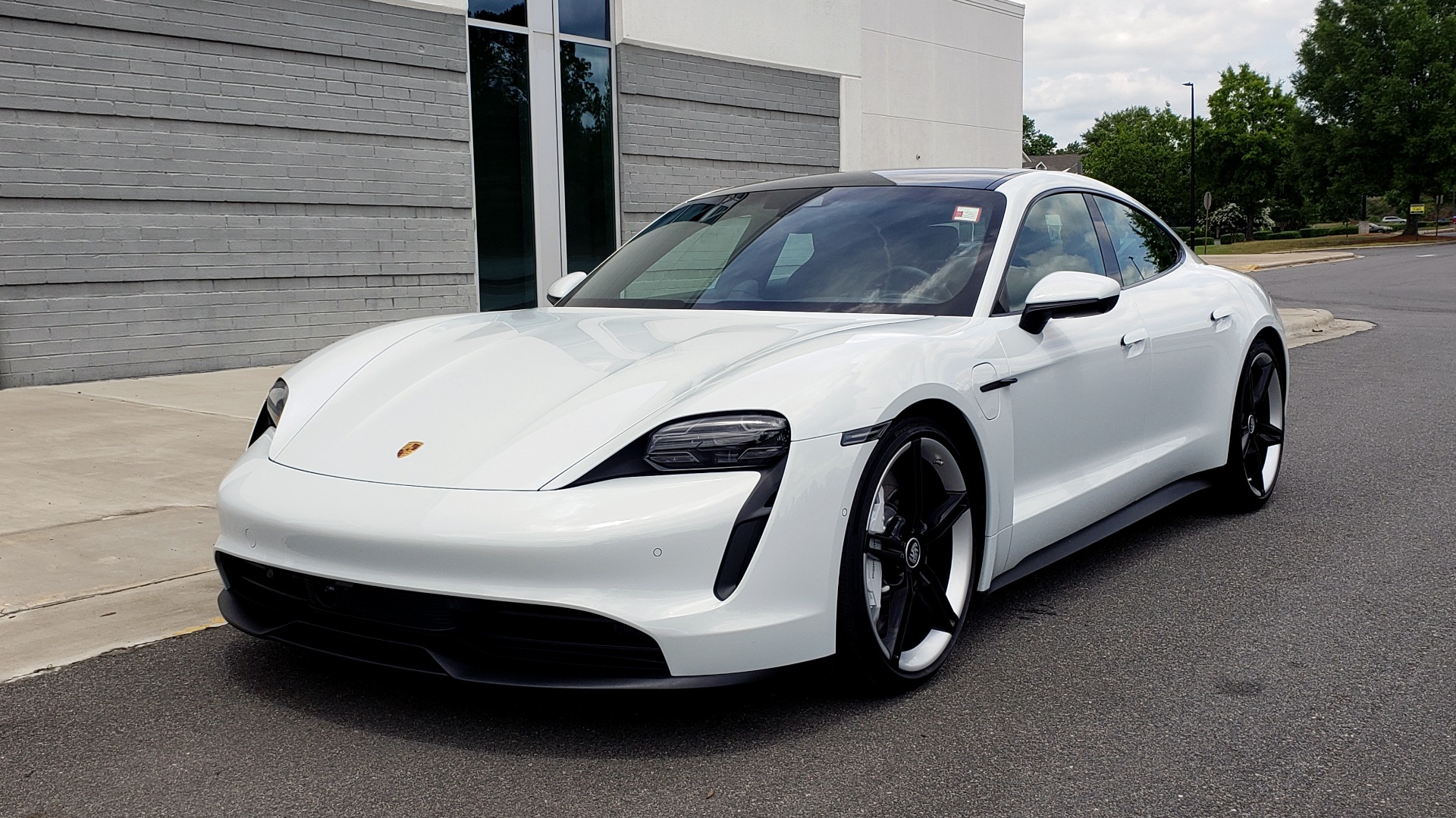 Used 2020 Porsche TAYCAN 4S / 93.4KWH / NAV / PANO-ROOF / SPORT CHRONO / BOSE / CAMERA for sale Sold at Formula Imports in Charlotte NC 28227 6