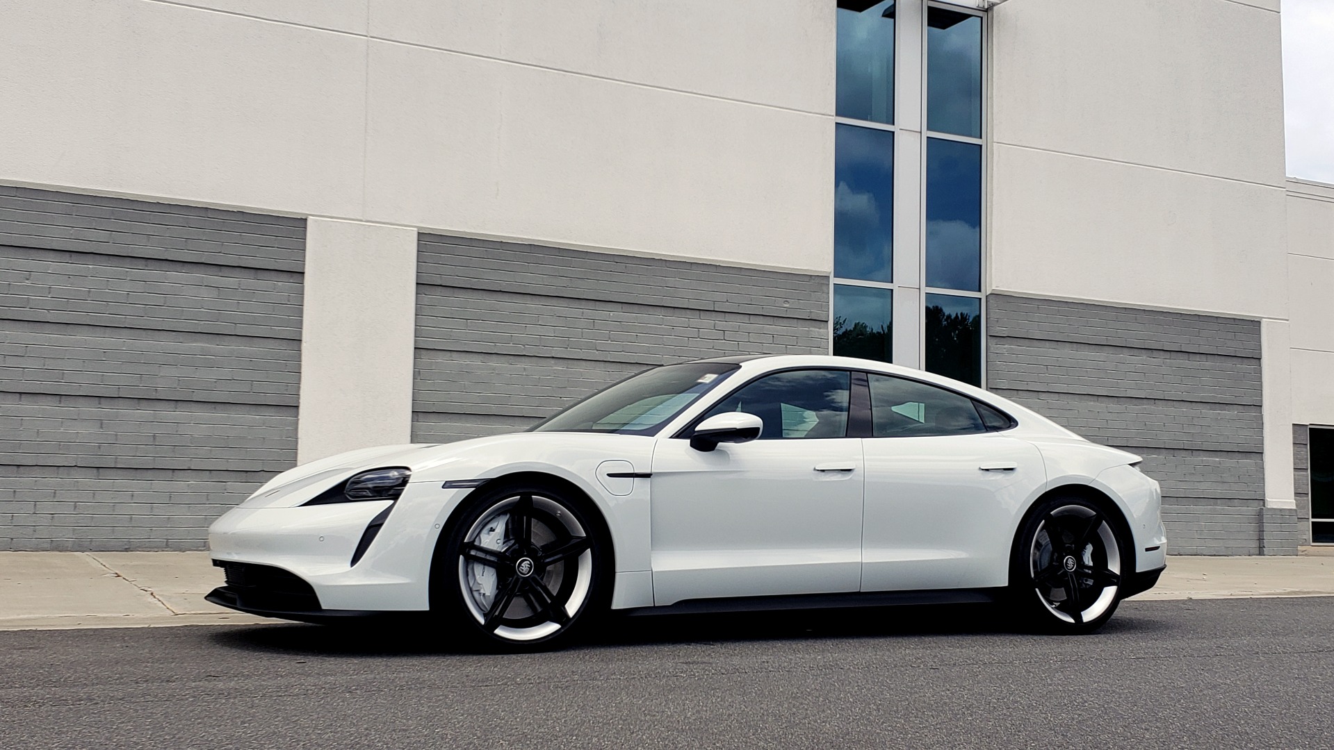 Used 2020 Porsche TAYCAN 4S / 93.4KWH / NAV / PANO-ROOF / SPORT CHRONO / BOSE / CAMERA for sale Sold at Formula Imports in Charlotte NC 28227 7