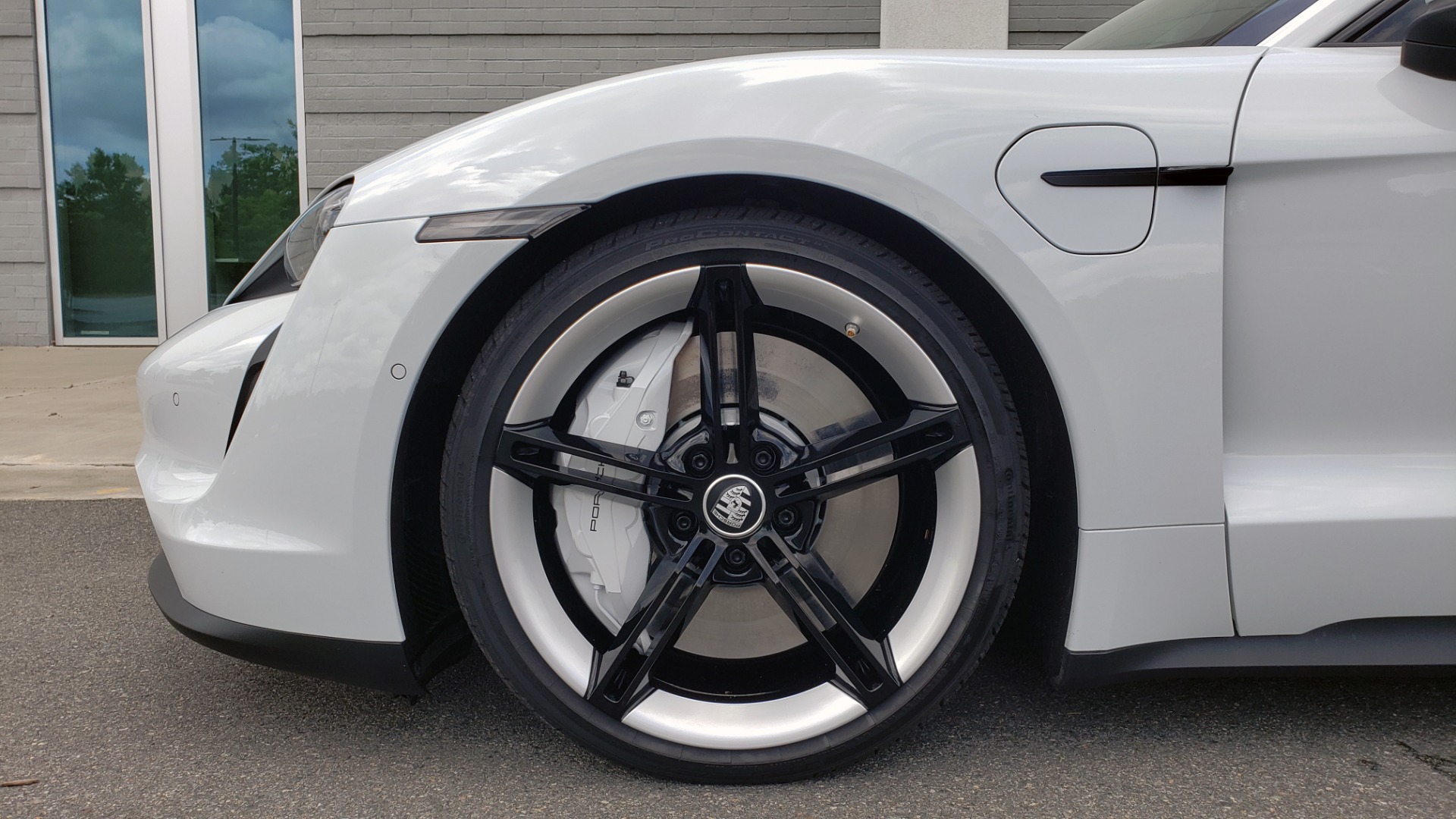 Used 2020 Porsche TAYCAN 4S / 93.4KWH / NAV / PANO-ROOF / SPORT CHRONO / BOSE / CAMERA for sale Sold at Formula Imports in Charlotte NC 28227 90