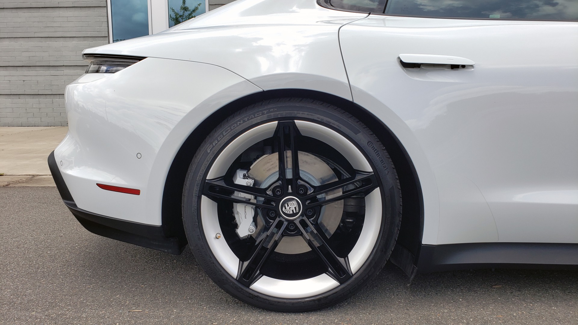 Used 2020 Porsche TAYCAN 4S / 93.4KWH / NAV / PANO-ROOF / SPORT CHRONO / BOSE / CAMERA for sale Sold at Formula Imports in Charlotte NC 28227 92