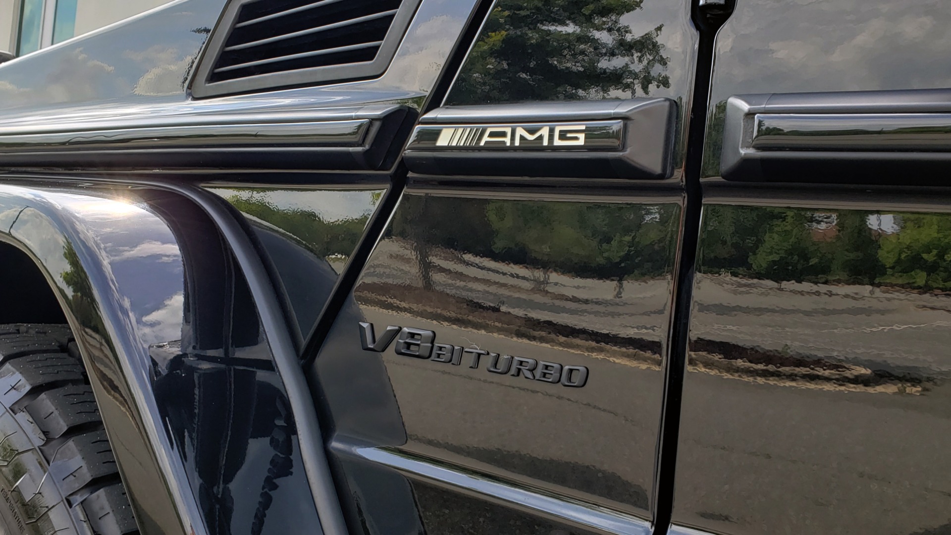Used 2016 Mercedes-Benz G-CLASS AMG G 63 4MATIC / NAV / SUNROOF / H/K SND / ENT SYS / REARVIEW for sale Sold at Formula Imports in Charlotte NC 28227 10