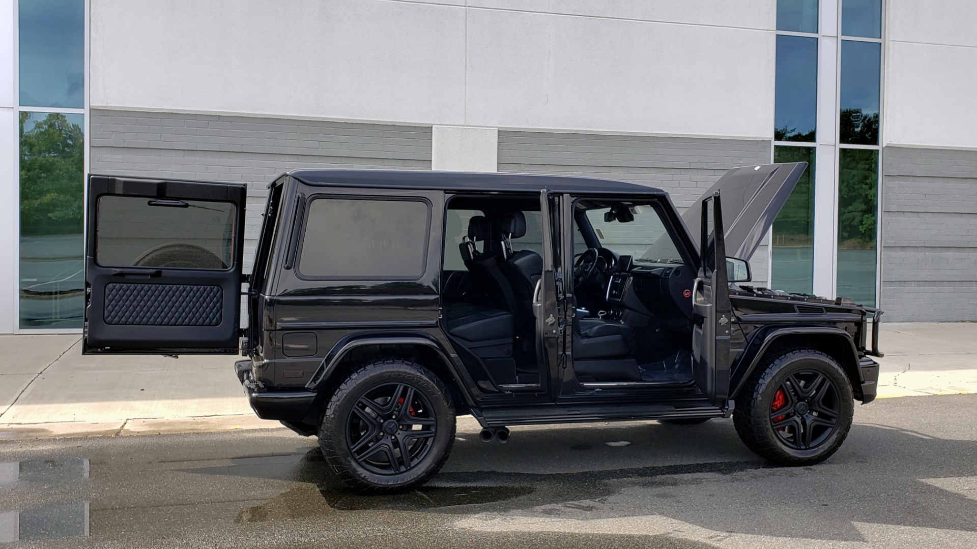 Used 2016 Mercedes-Benz G-CLASS AMG G 63 4MATIC / NAV / SUNROOF / H/K SND / ENT SYS / REARVIEW for sale Sold at Formula Imports in Charlotte NC 28227 34