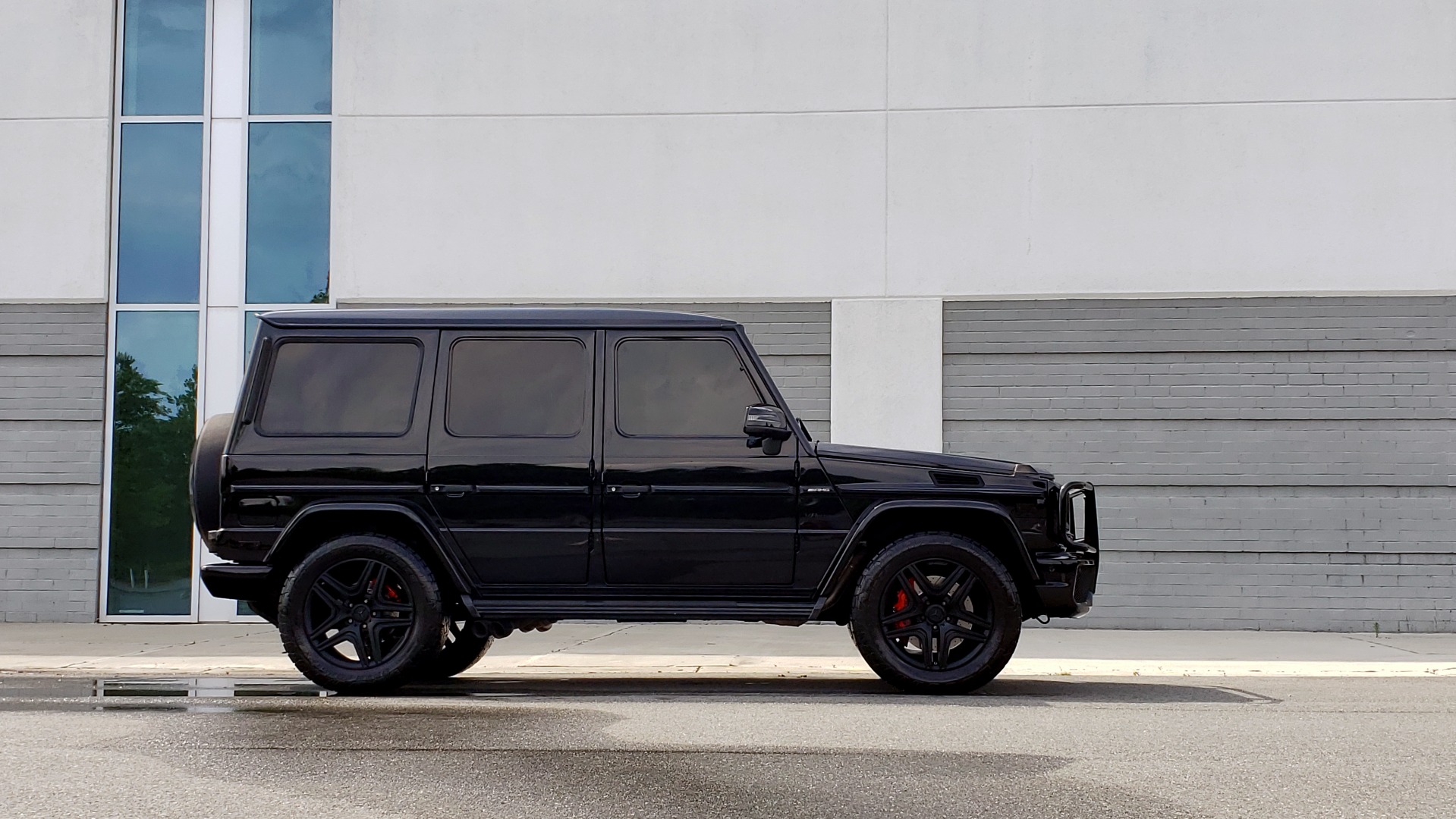 Used 2016 Mercedes-Benz G-CLASS AMG G 63 4MATIC / NAV / SUNROOF / H/K SND / ENT SYS / REARVIEW for sale Sold at Formula Imports in Charlotte NC 28227 8