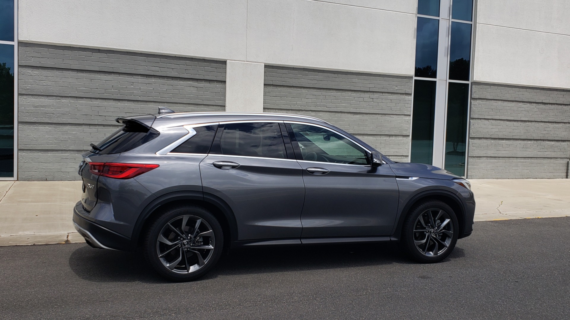 Used 2019 INFINITI QX50 ESSENTIAL / 2.0L / PROASSIST / PROACTIVE / AUTOGRAPH / SENSORY for sale Sold at Formula Imports in Charlotte NC 28227 9