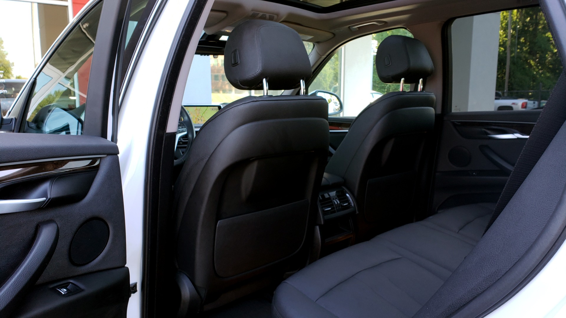 Used 2016 BMW X5 XDRIVE35I / AWD / NAV / PANO-ROOF / CAMERA for sale Sold at Formula Imports in Charlotte NC 28227 60