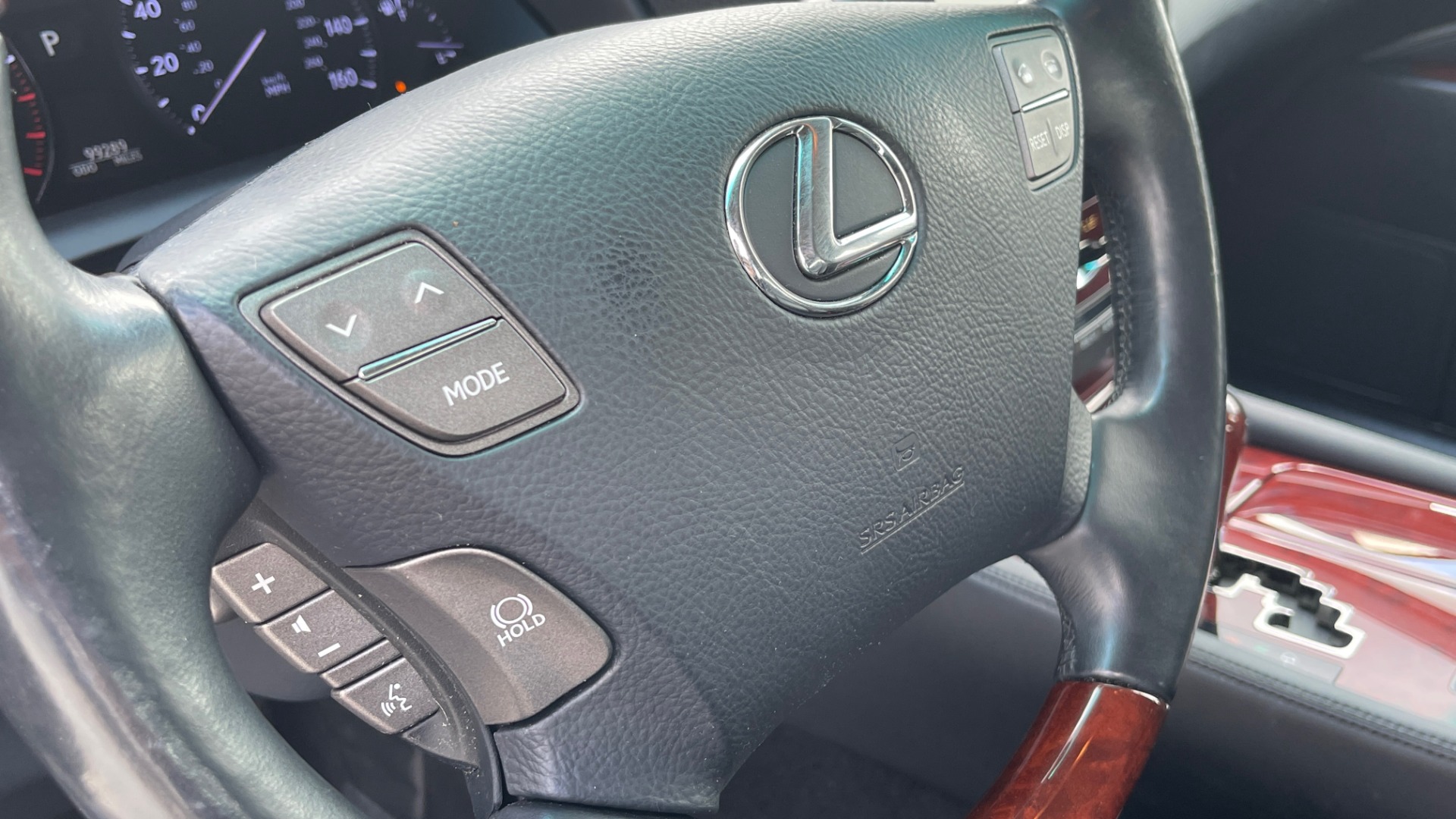 Used 2007 Lexus LS 460 SEDAN / COMFORT PKG / NAVIGATION / MARK LEVINSON / REARVIEW for sale Sold at Formula Imports in Charlotte NC 28227 34