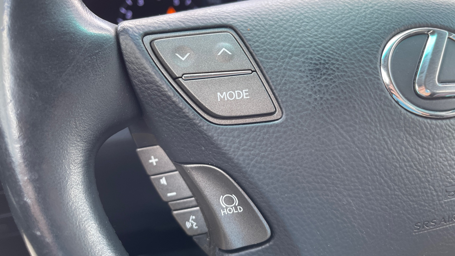 Used 2007 Lexus LS 460 SEDAN / COMFORT PKG / NAVIGATION / MARK LEVINSON / REARVIEW for sale Sold at Formula Imports in Charlotte NC 28227 38